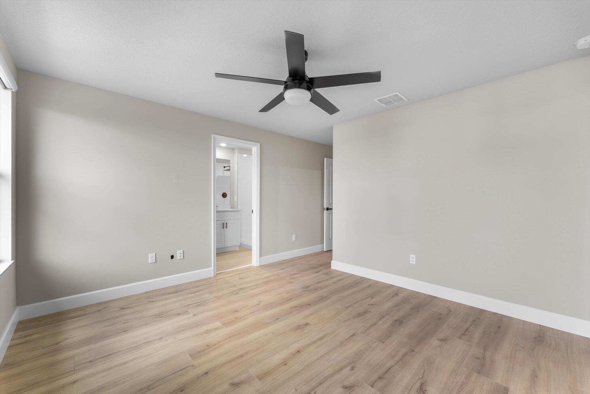 5661 Mentmore Drive Property Photo 15