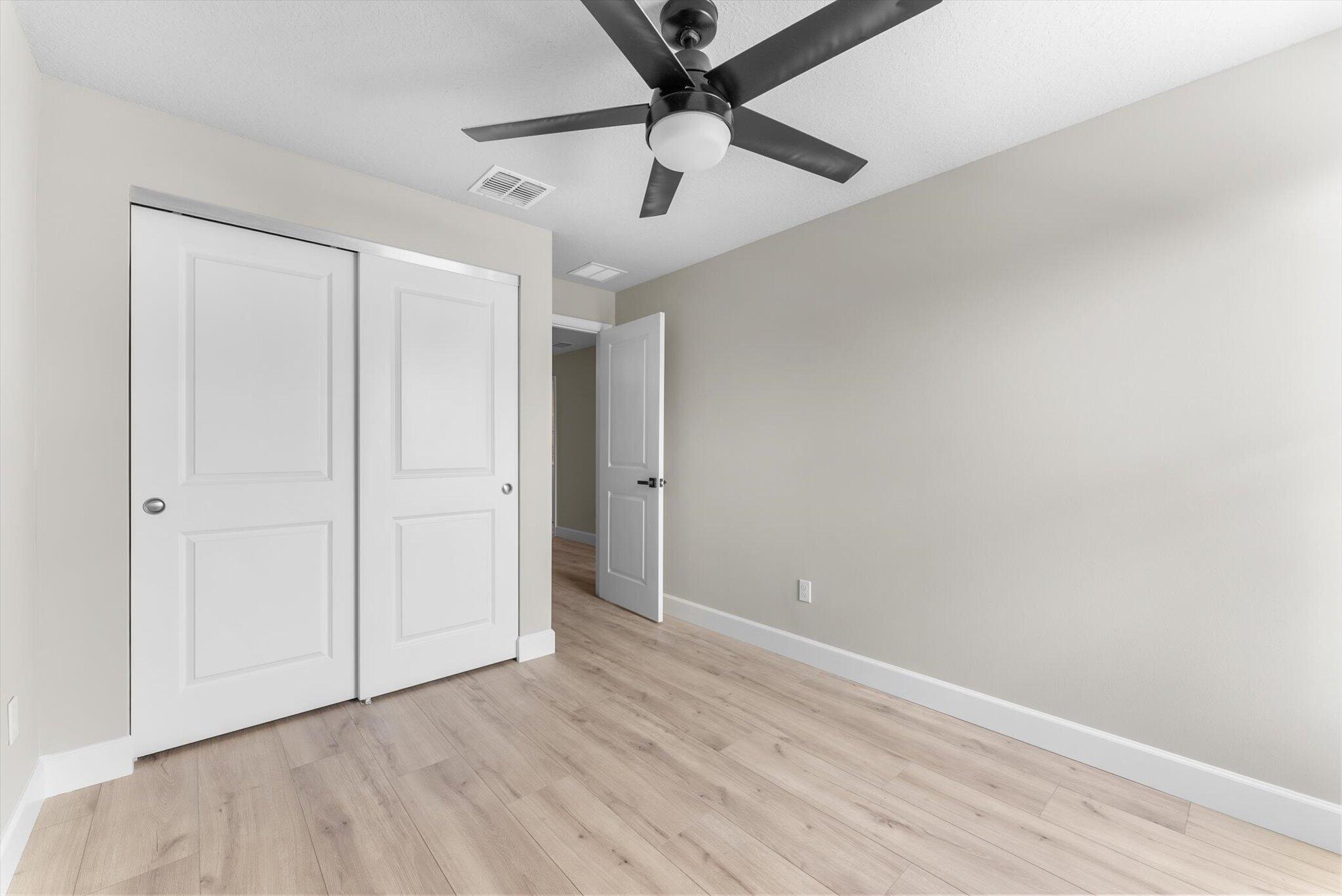 5661 Mentmore Drive Property Photo 18