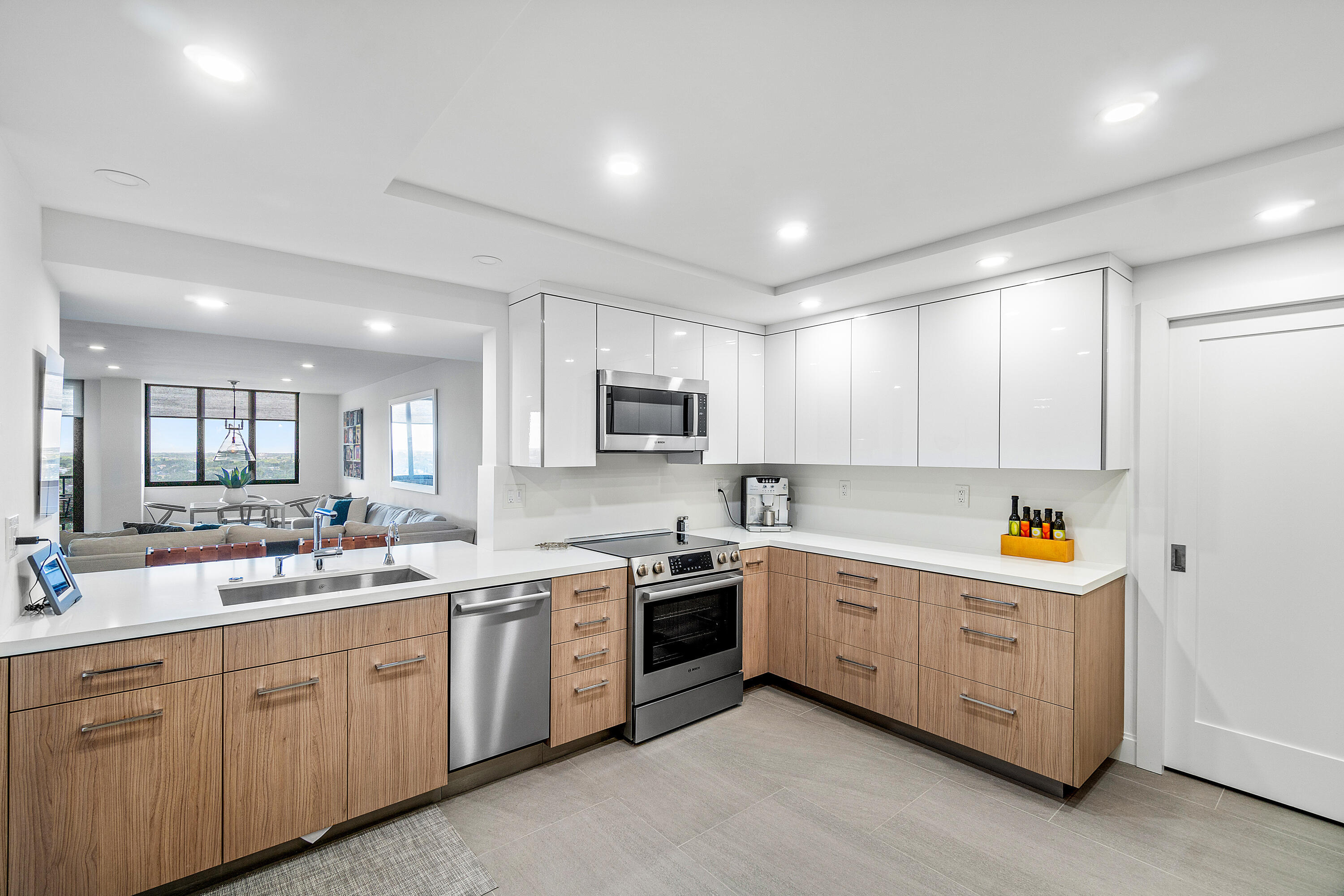 3420 S Ocean Boulevard 14x Property Photo 8
