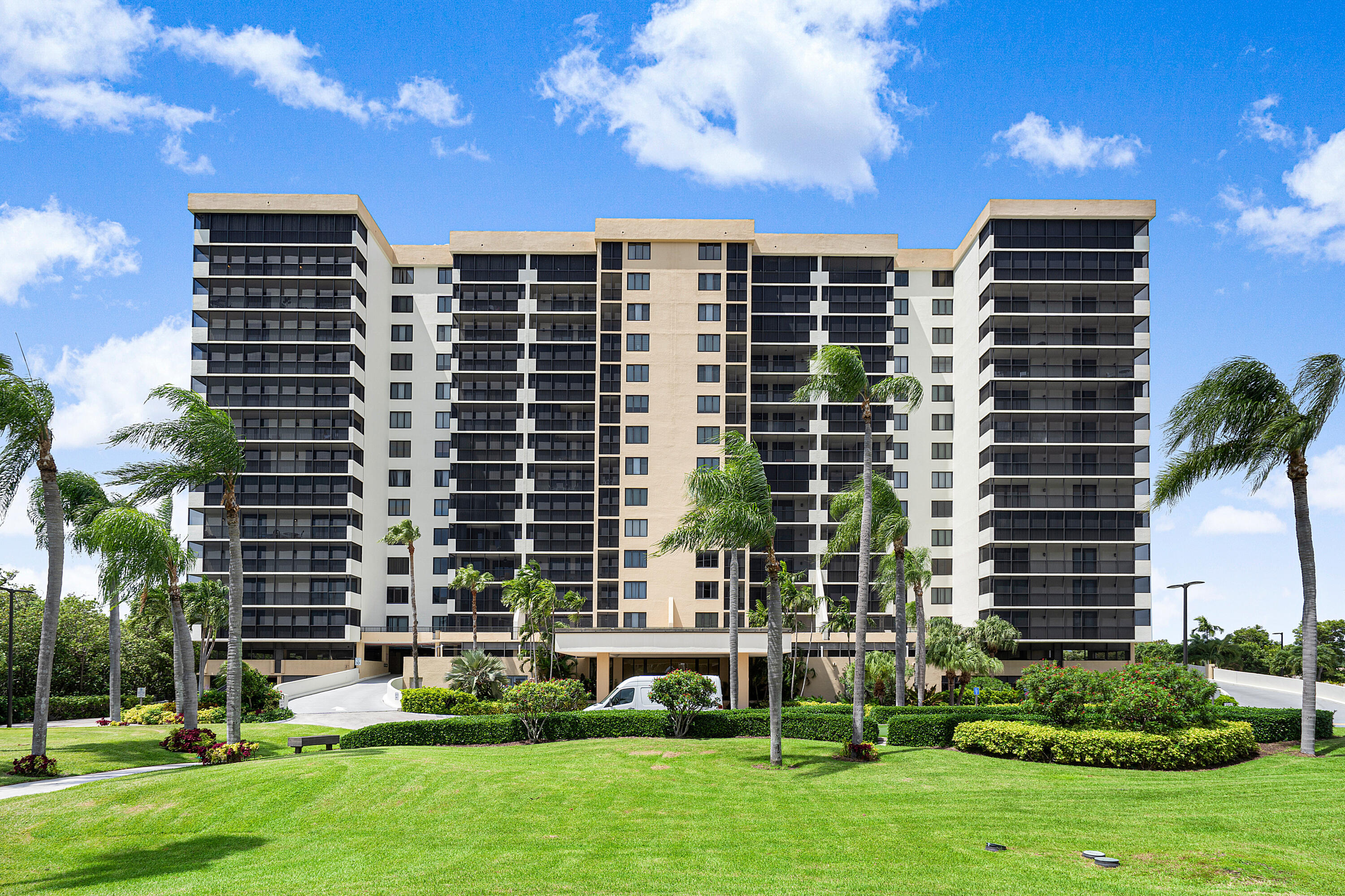 3420 S Ocean Boulevard 14x Property Photo 28