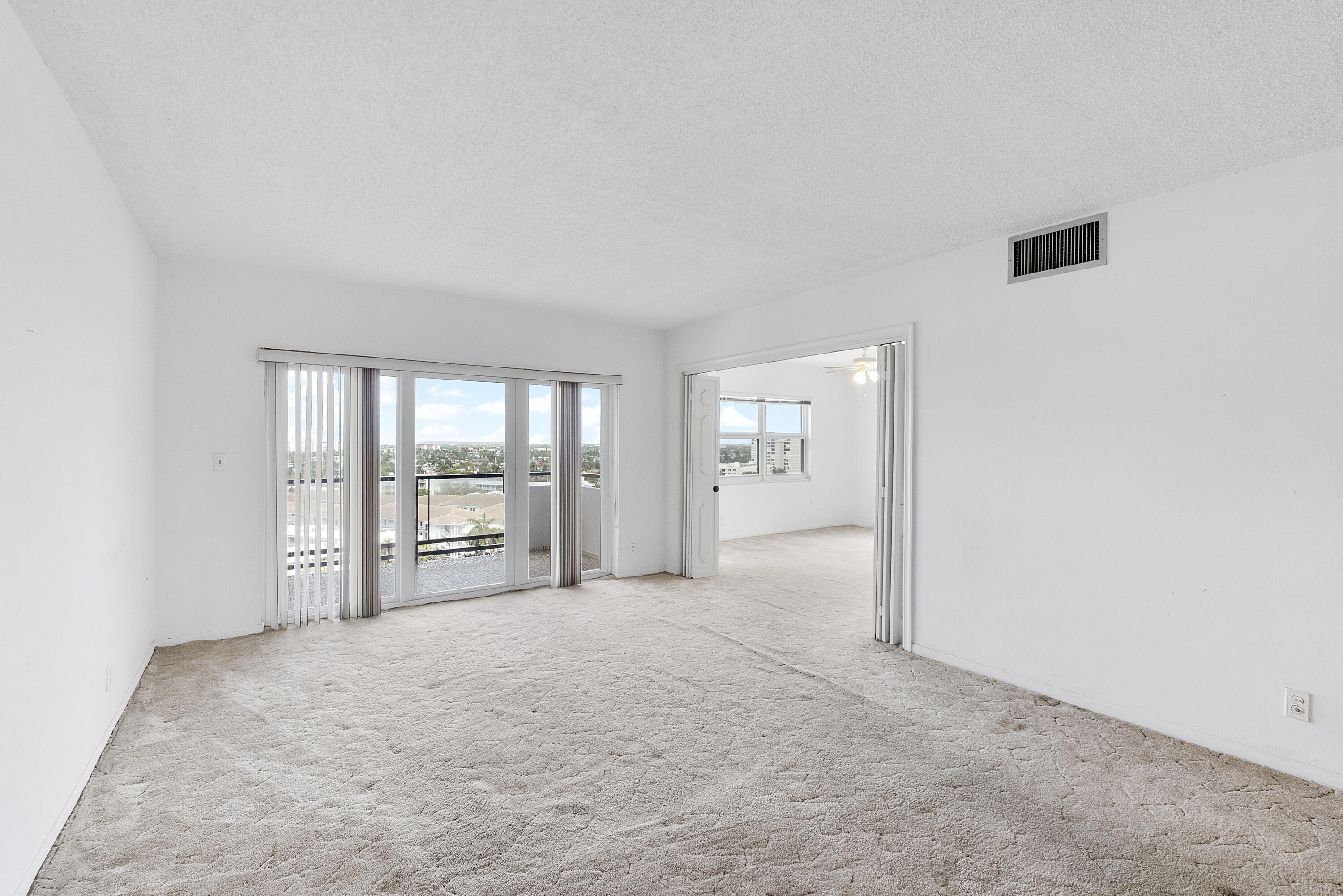 1500 S Ocean Boulevard 1101 Property Photo 6