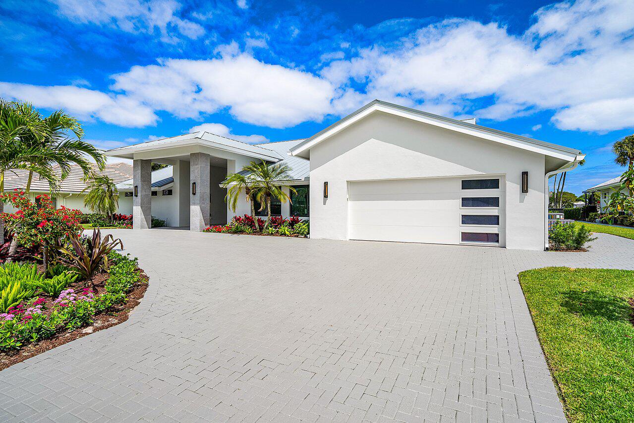 4887 Bocaire Boulevard Property Photo 8