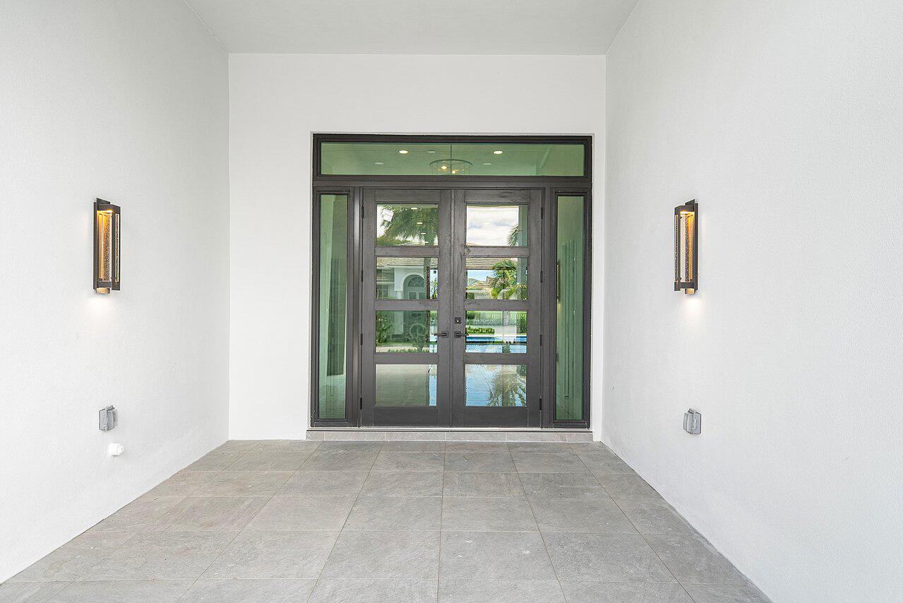 4887 Bocaire Boulevard Property Photo 10