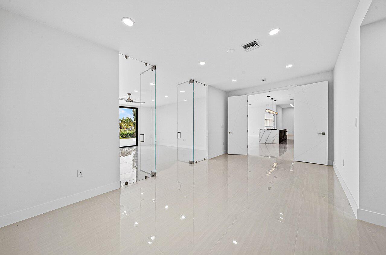 4887 Bocaire Boulevard Property Photo 27