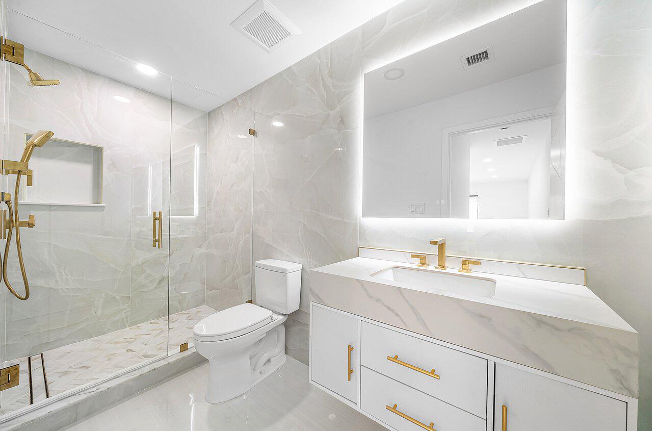 4887 Bocaire Boulevard Property Photo 46