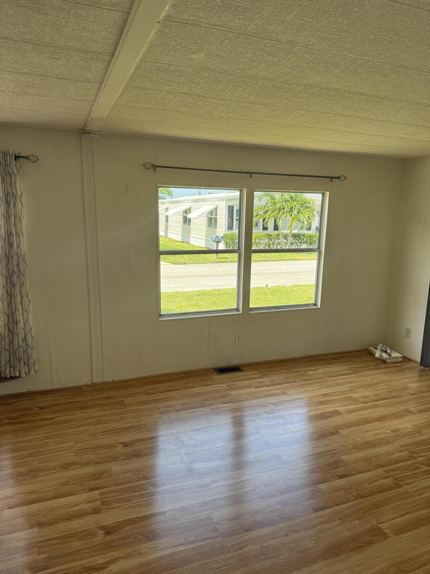 463 Onyx Way Property Photo 15