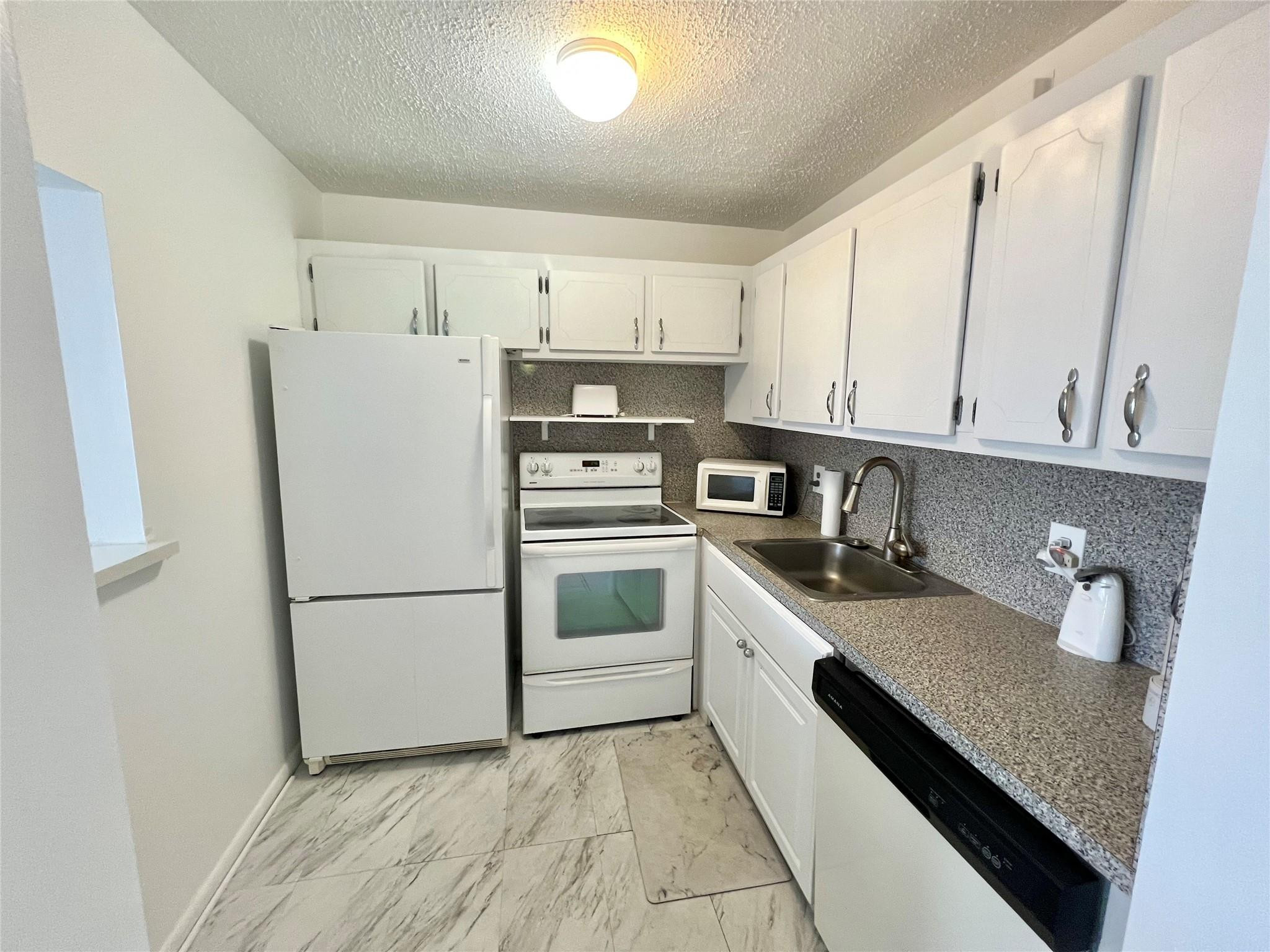 266 Oakridge P 266 Property Photo 6