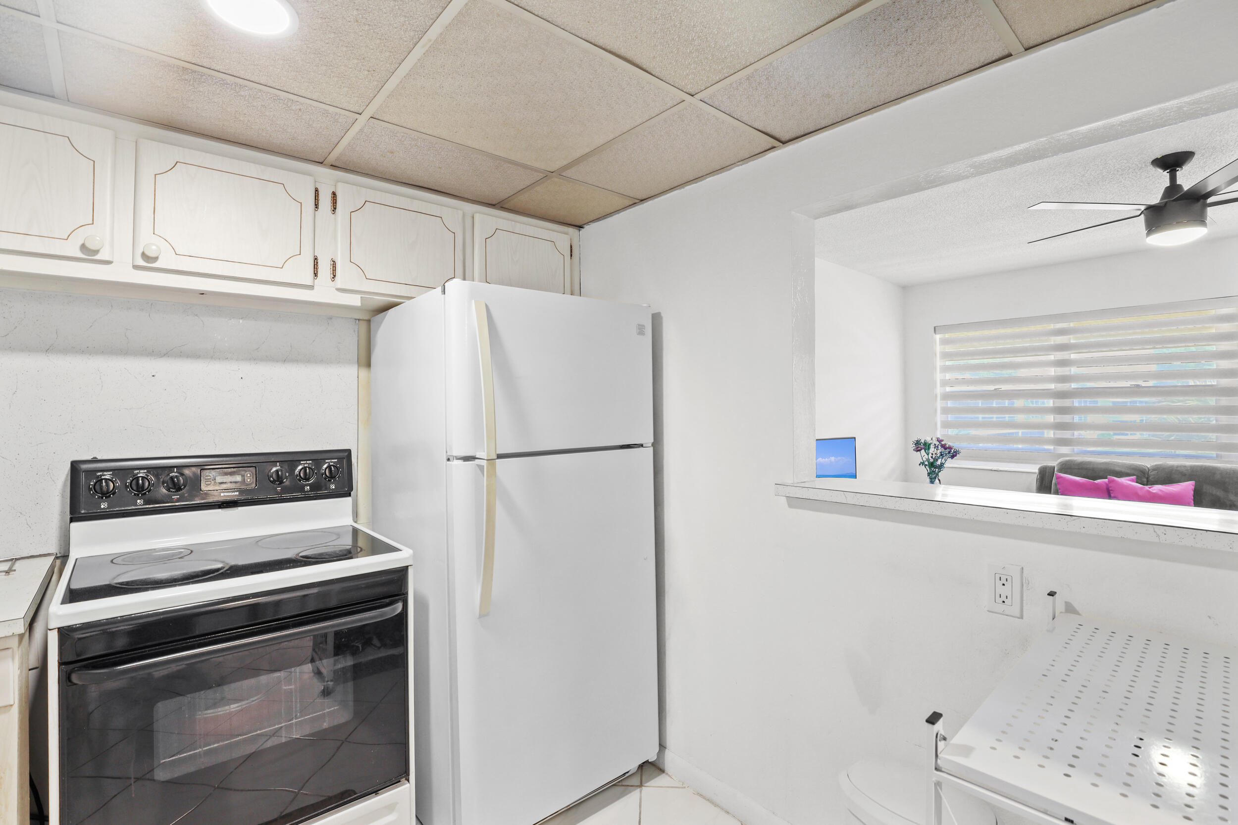 215 Sheffield I Property Photo 7