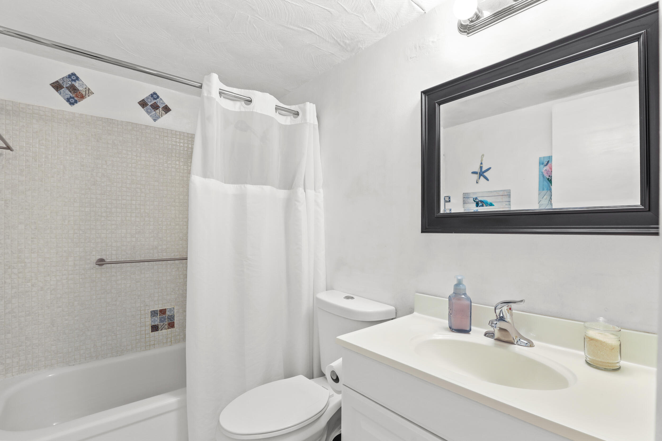 215 Sheffield I Property Photo 9