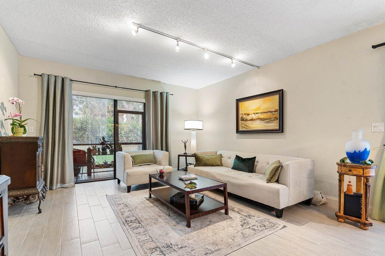 5200 E Club Circle 106 Property Photo 12
