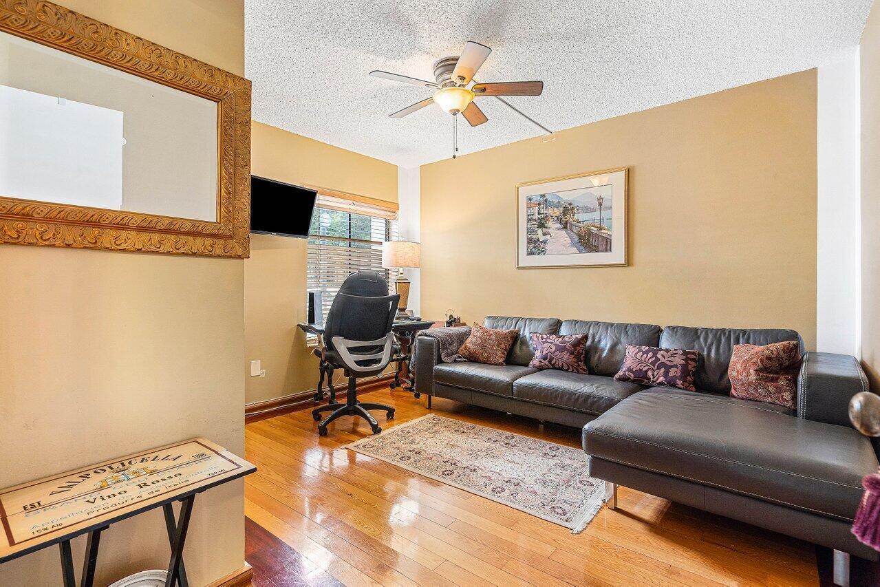 5200 E Club Circle 106 Property Photo 16