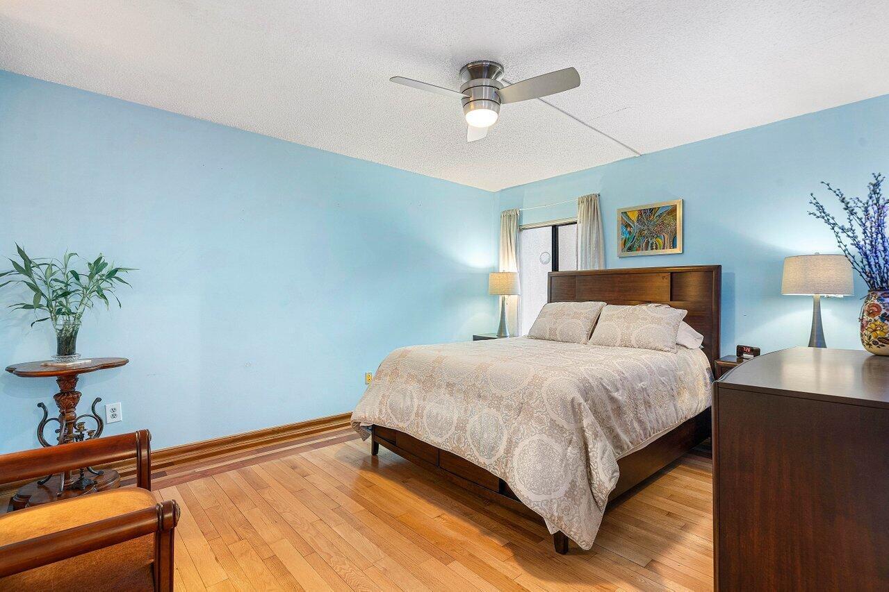 5200 E Club Circle 106 Property Photo 18