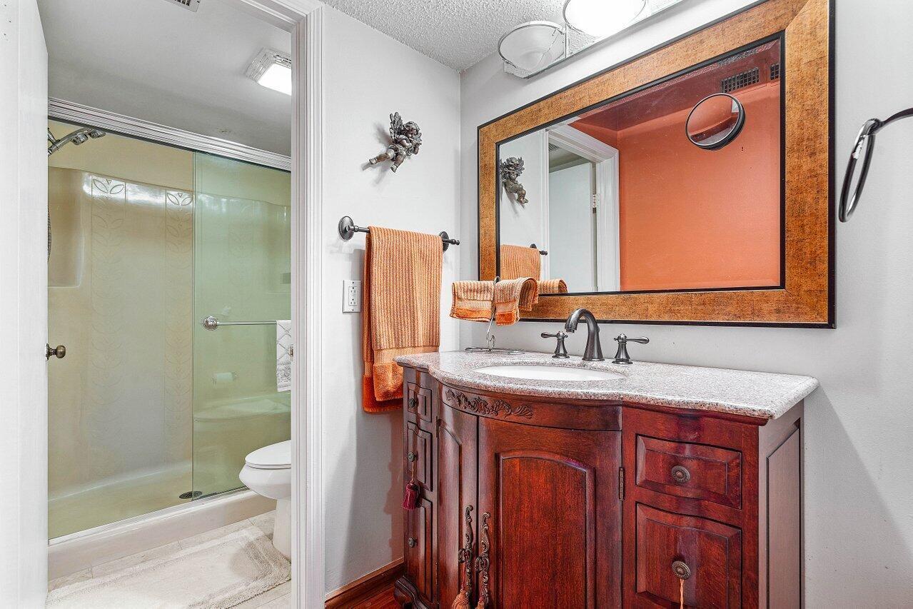 5200 E Club Circle 106 Property Photo 23