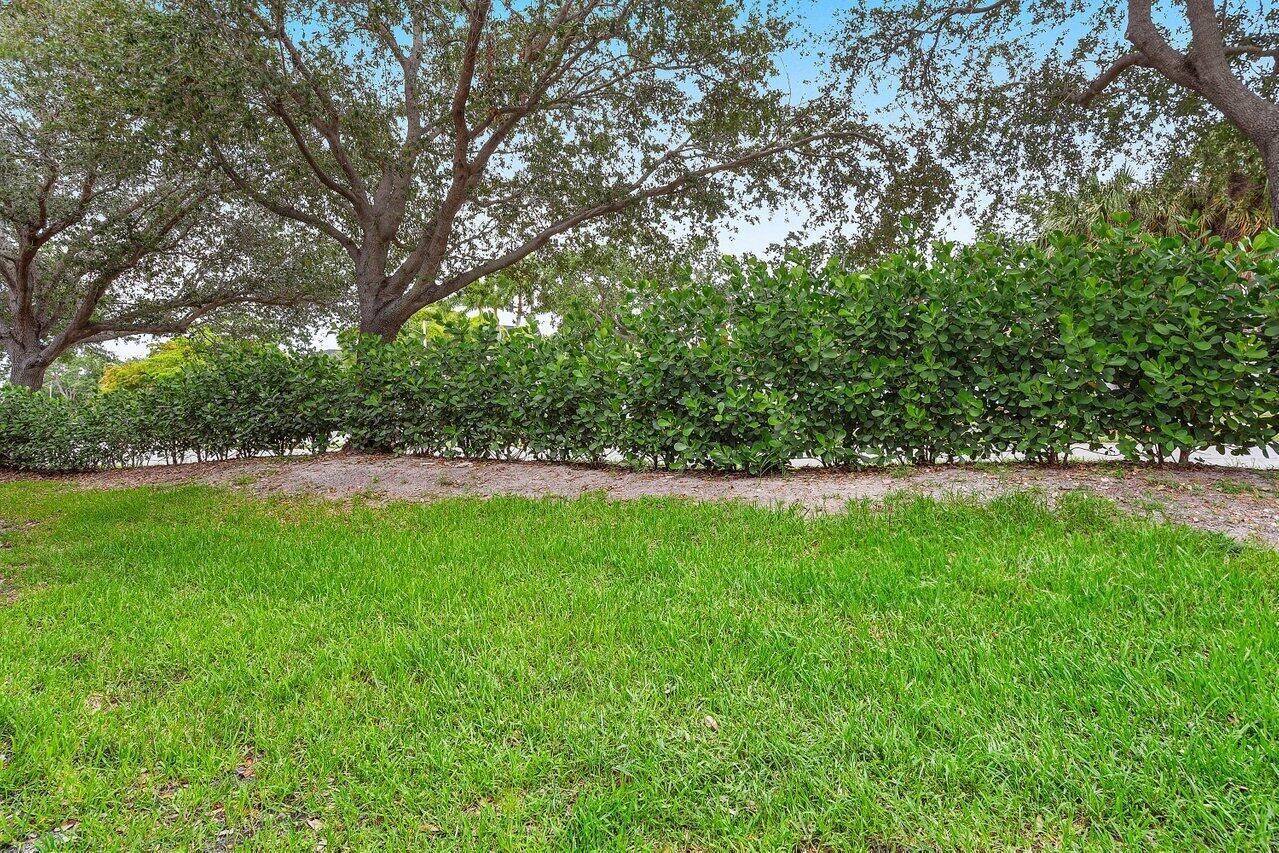5200 E Club Circle 106 Property Photo 24
