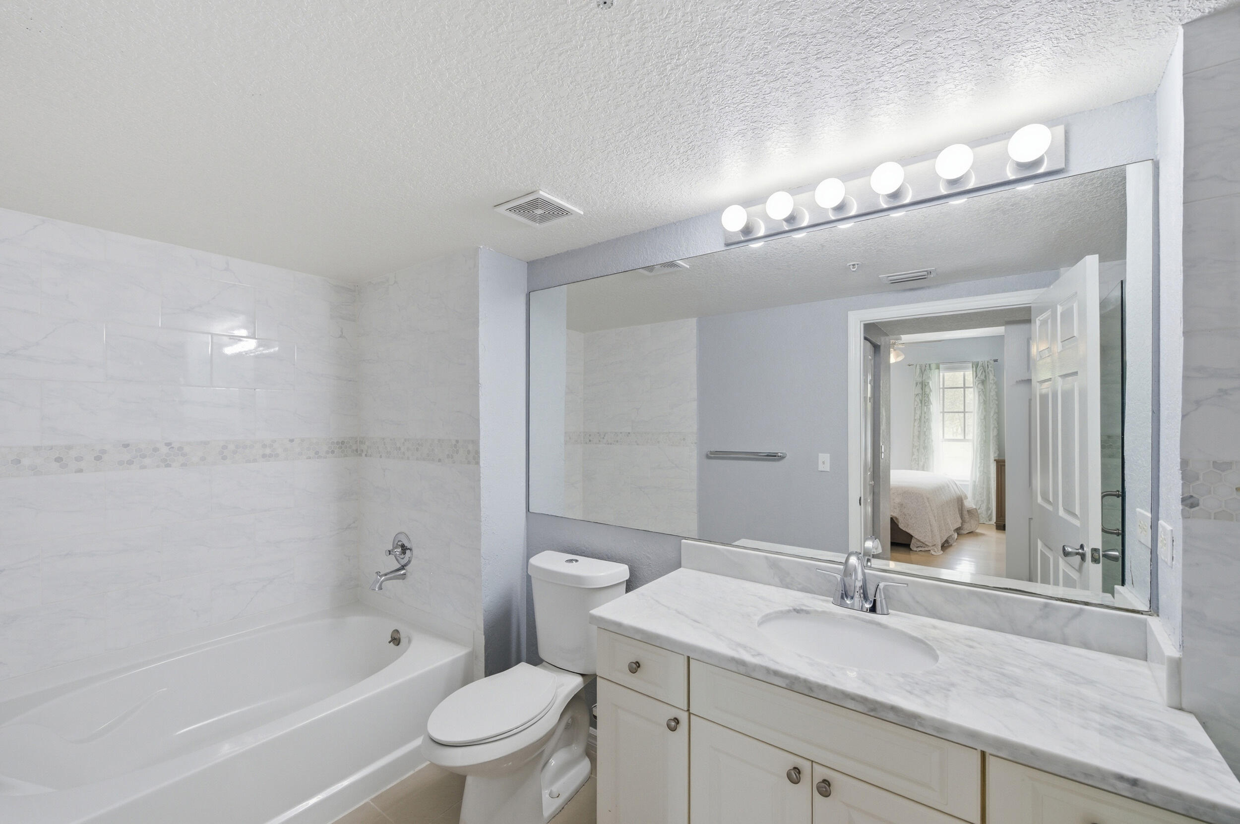 6562 W Sample Road 6562 Property Photo 10
