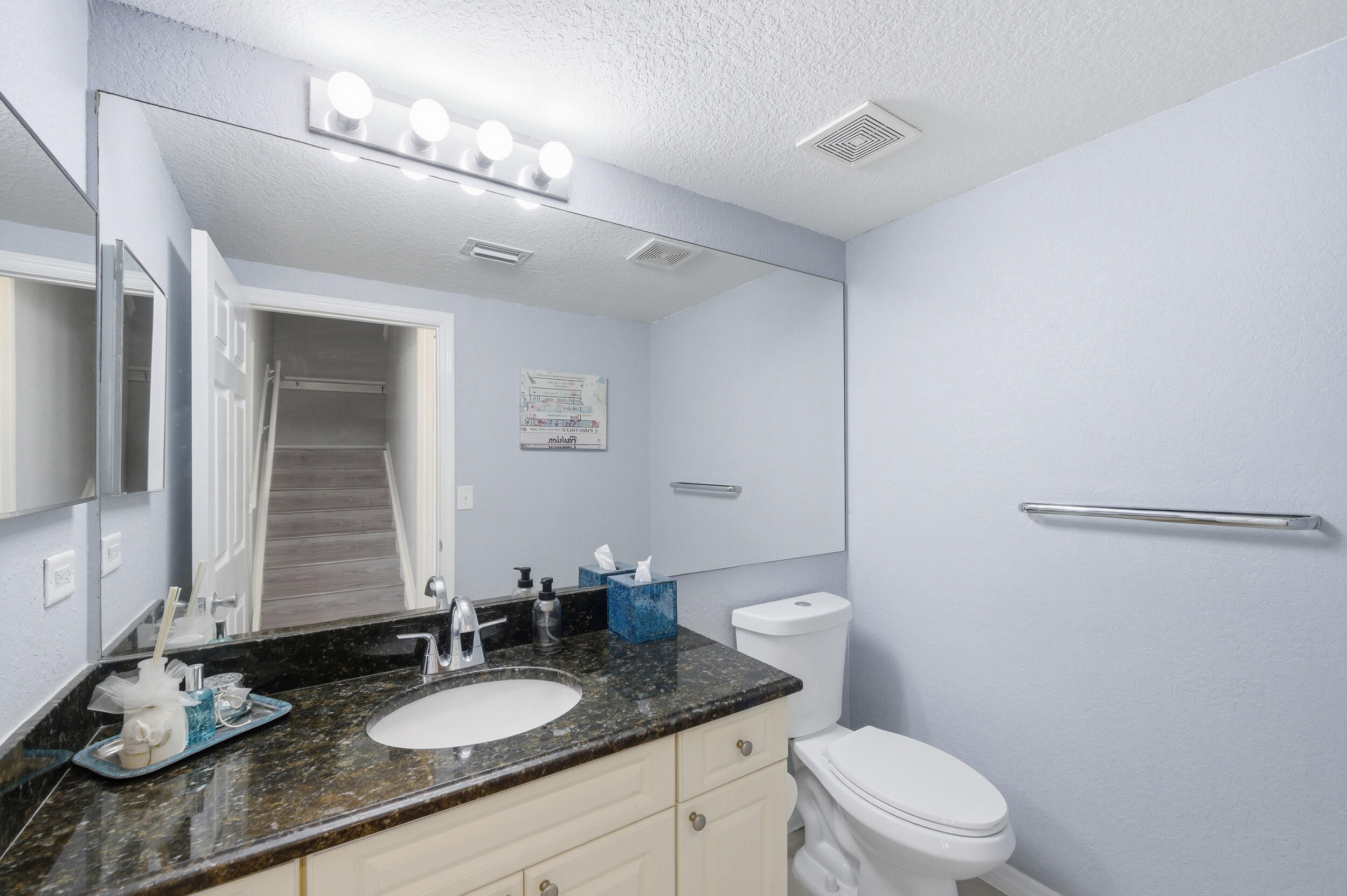 6562 W Sample Road 6562 Property Photo 18