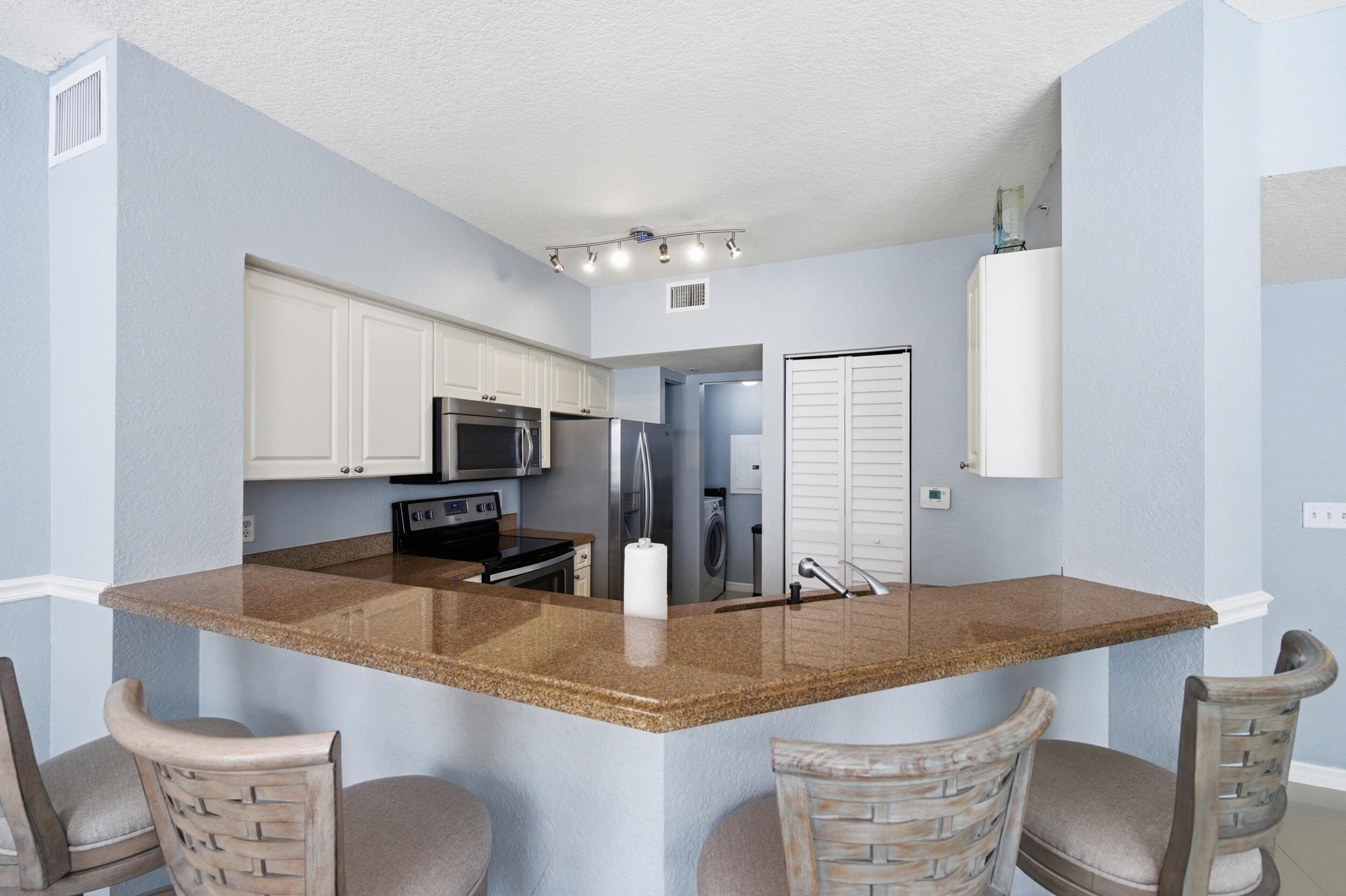 6562 W Sample Road 6562 Property Photo 21