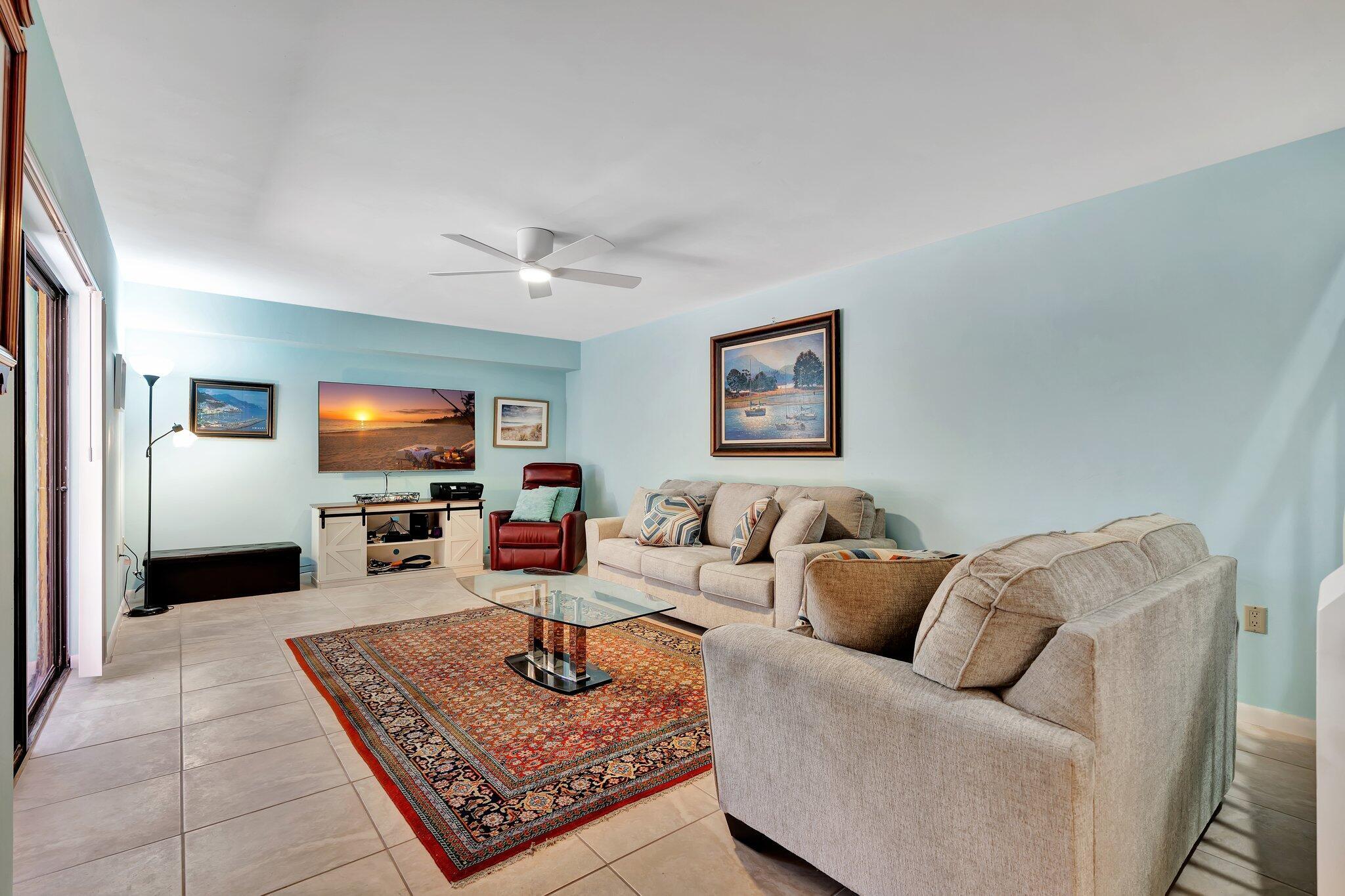 3016 30th Court Property Photo 6