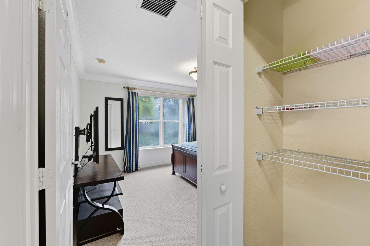 8492 Breezy Oak Way Property Photo 46
