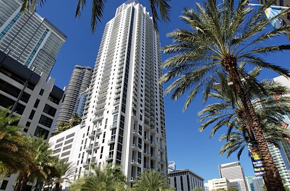 1060 Brickell Avenue 3711 Property Photo 1