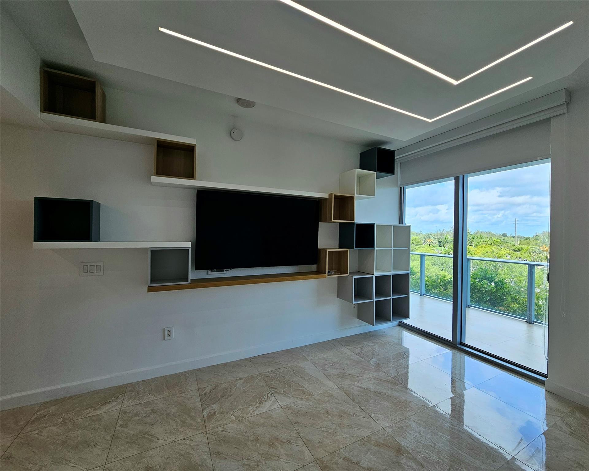 17301 Biscayne Boulevard 406 Property Photo 12