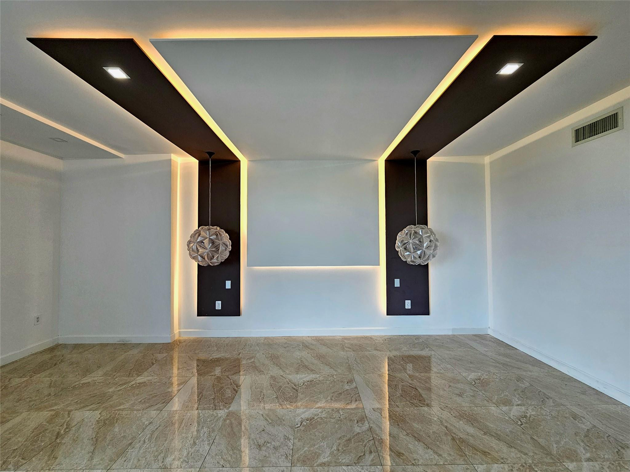 17301 Biscayne Boulevard 406 Property Photo 13