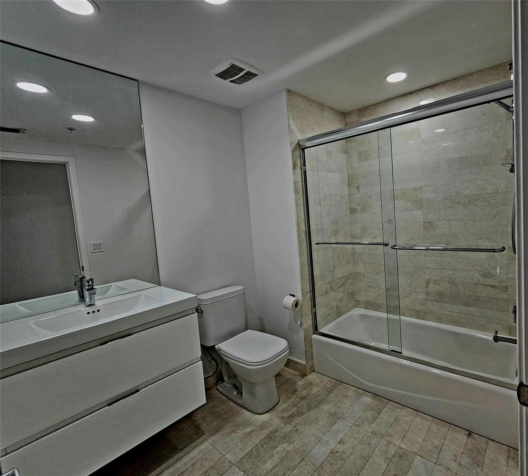 17301 Biscayne Boulevard 406 Property Photo 16