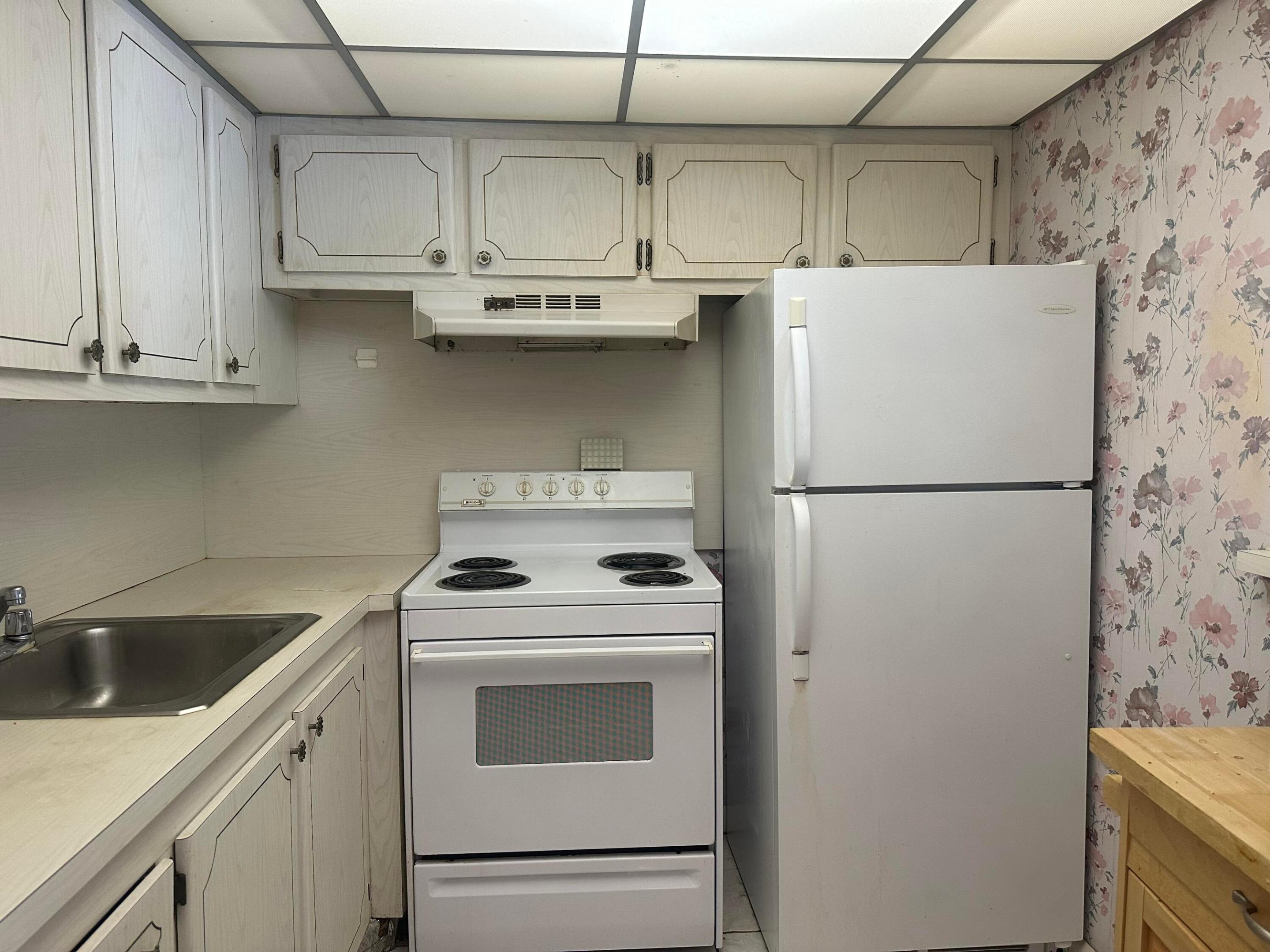 72 Northampton D Property Photo 10