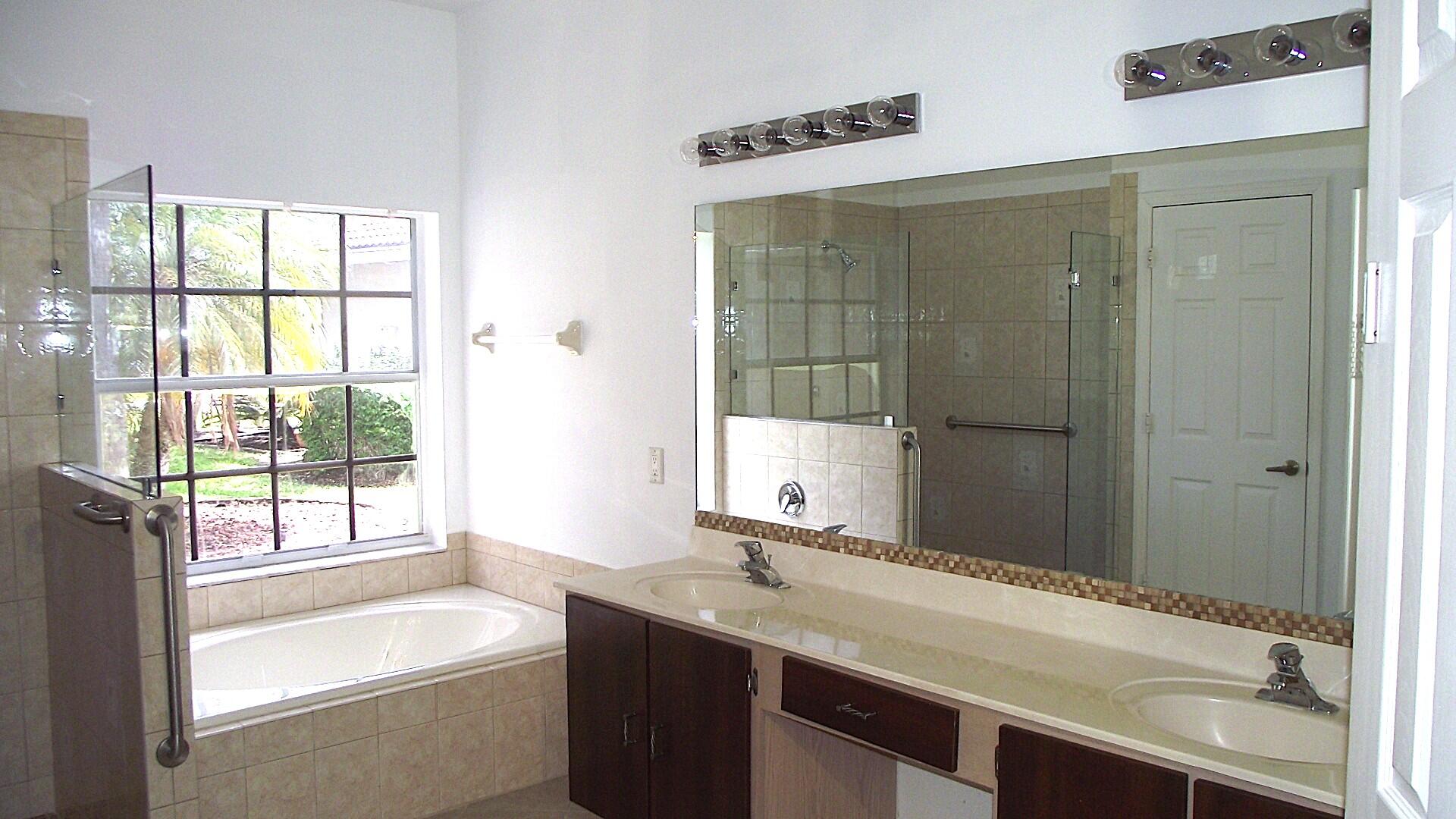 3945 Diamond Chip Court Property Photo 18