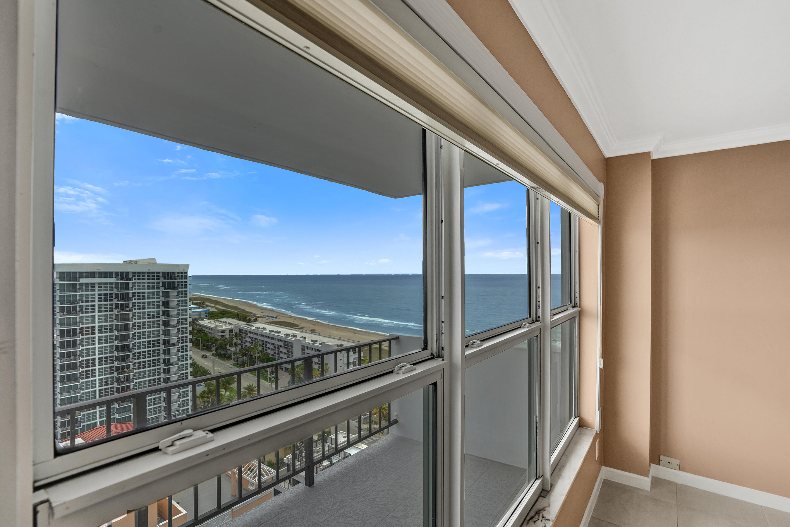 405 N Ocean Boulevard 1803 Property Photo 11
