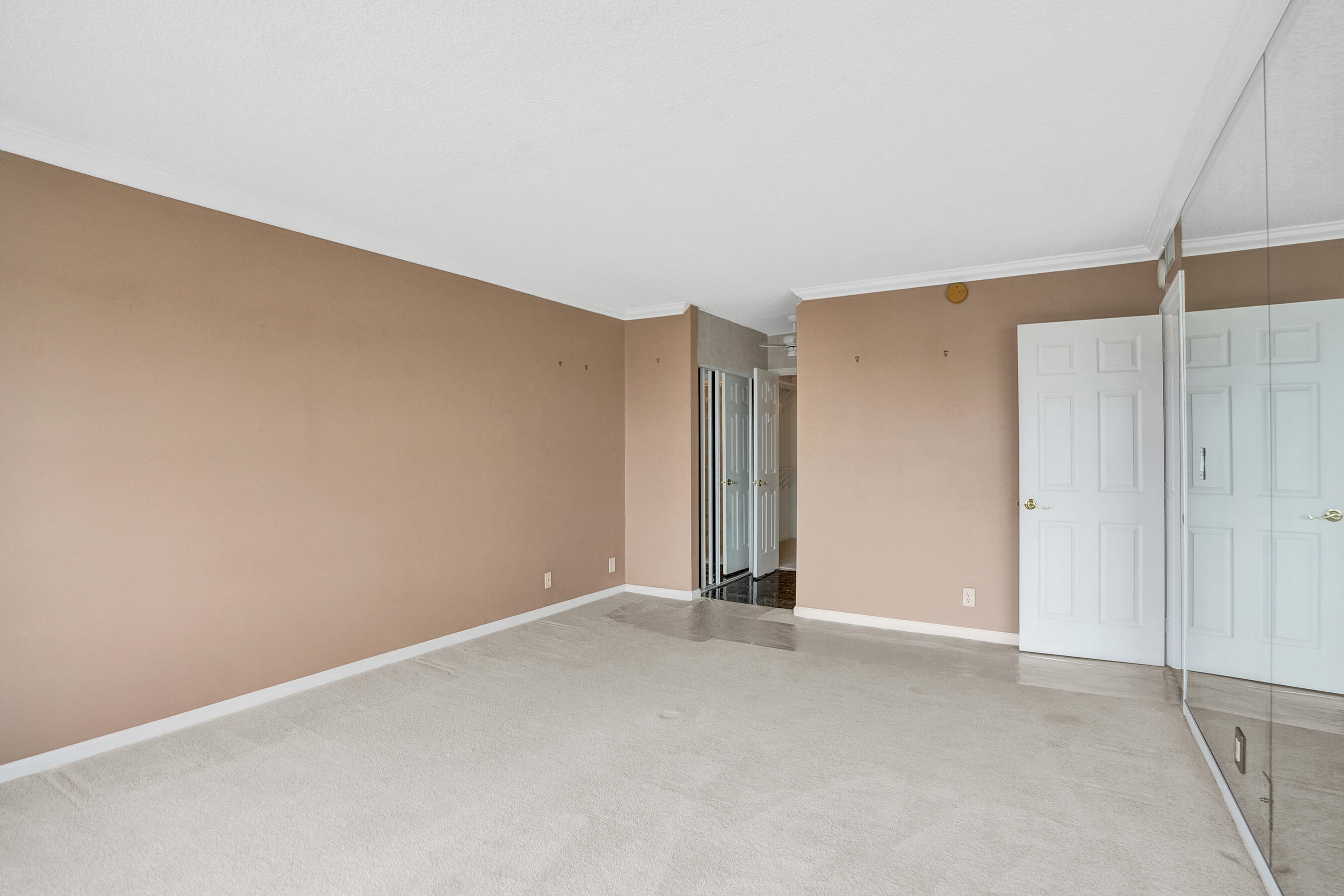 405 N Ocean Boulevard 1803 Property Photo 17