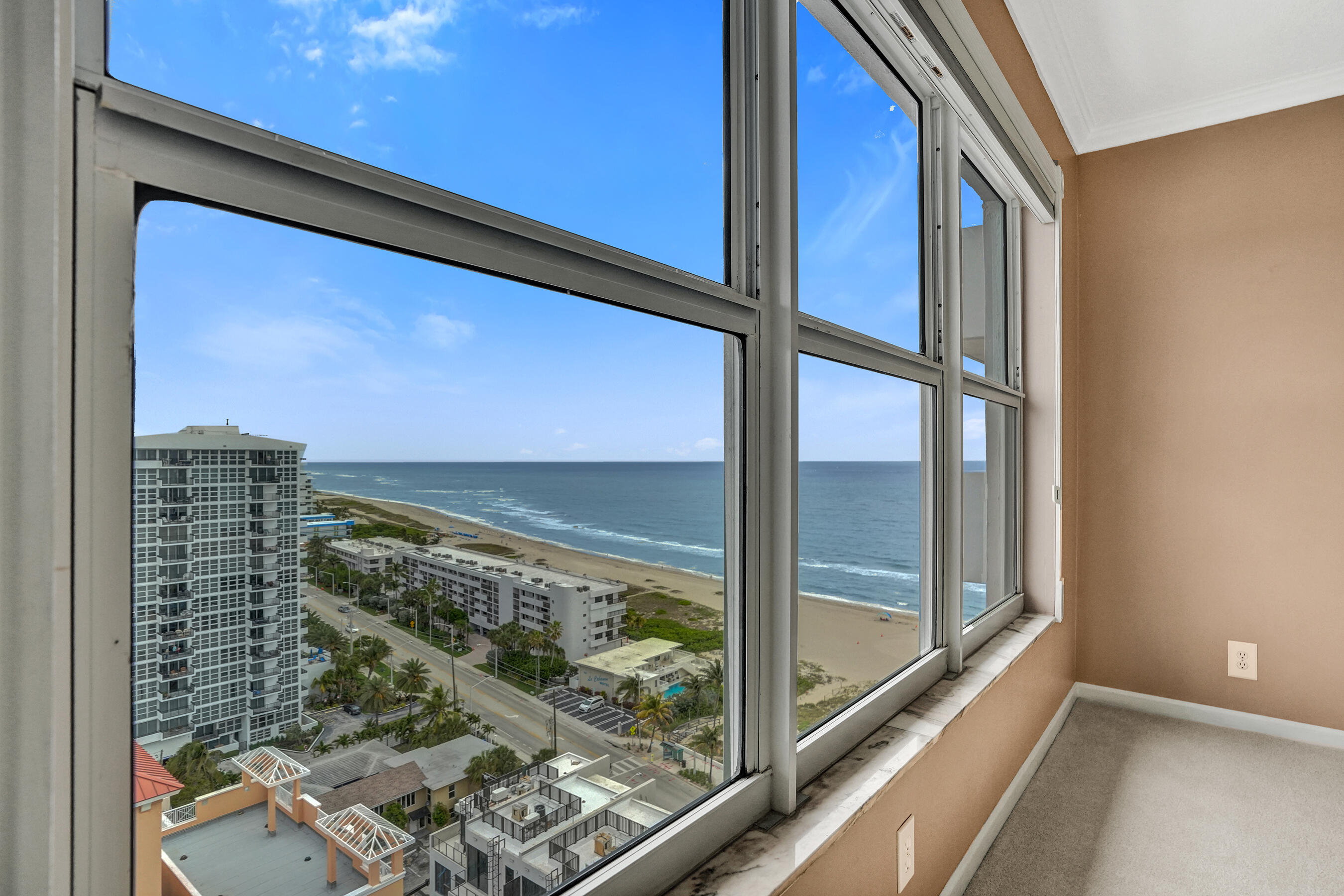 405 N Ocean Boulevard 1803 Property Photo 23