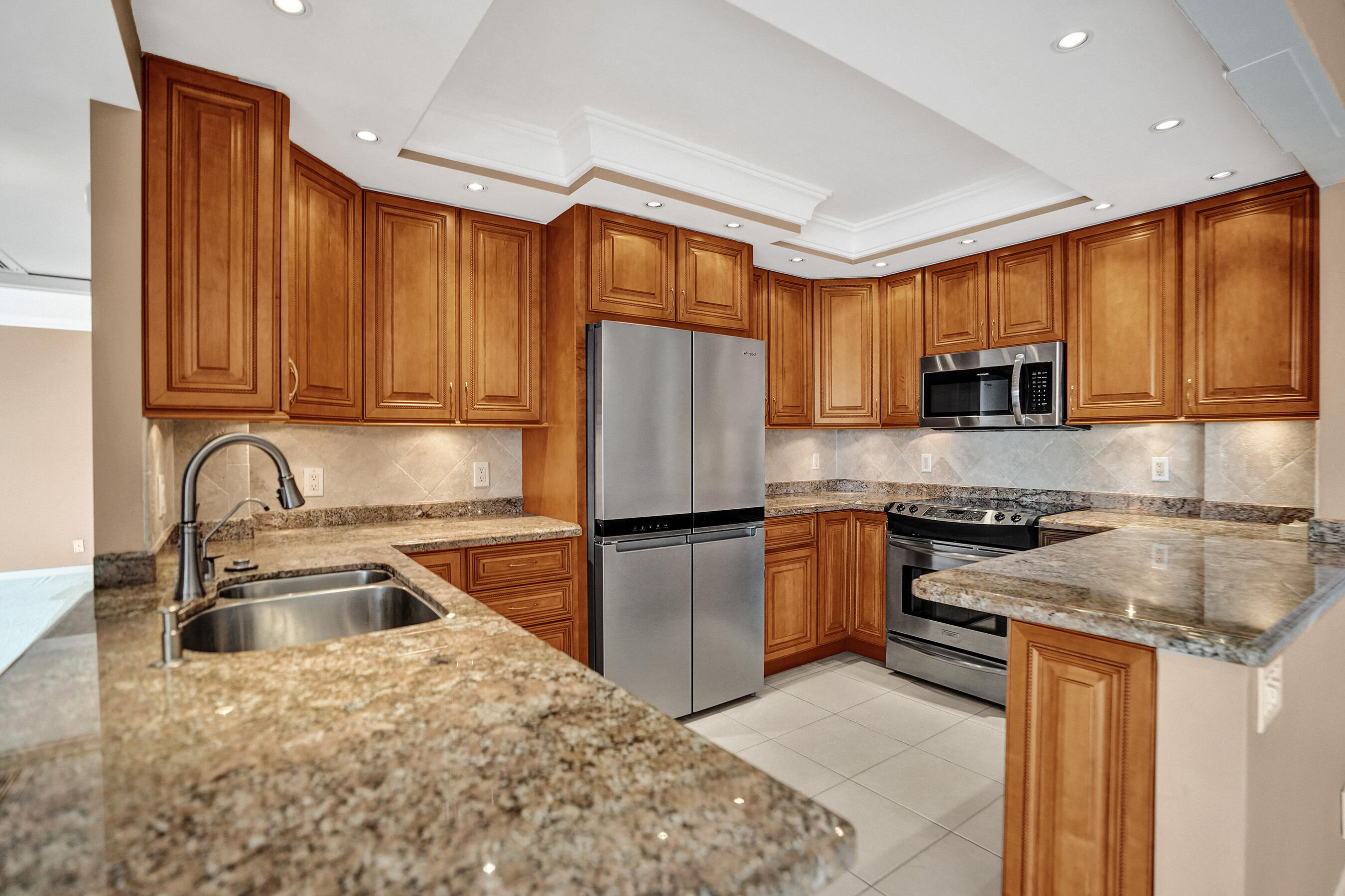 405 N Ocean Boulevard 1803 Property Photo 25