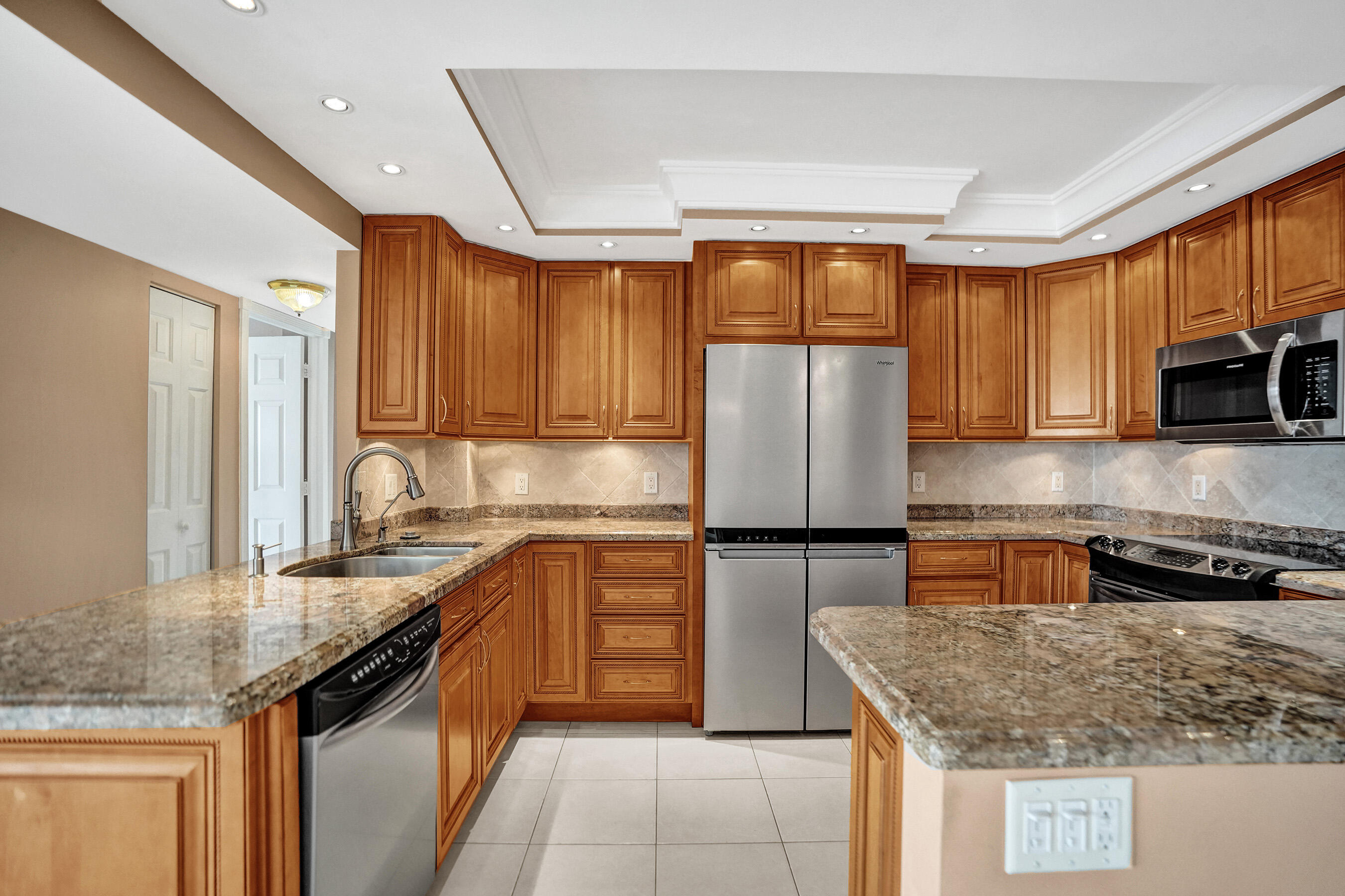 405 N Ocean Boulevard 1803 Property Photo 26