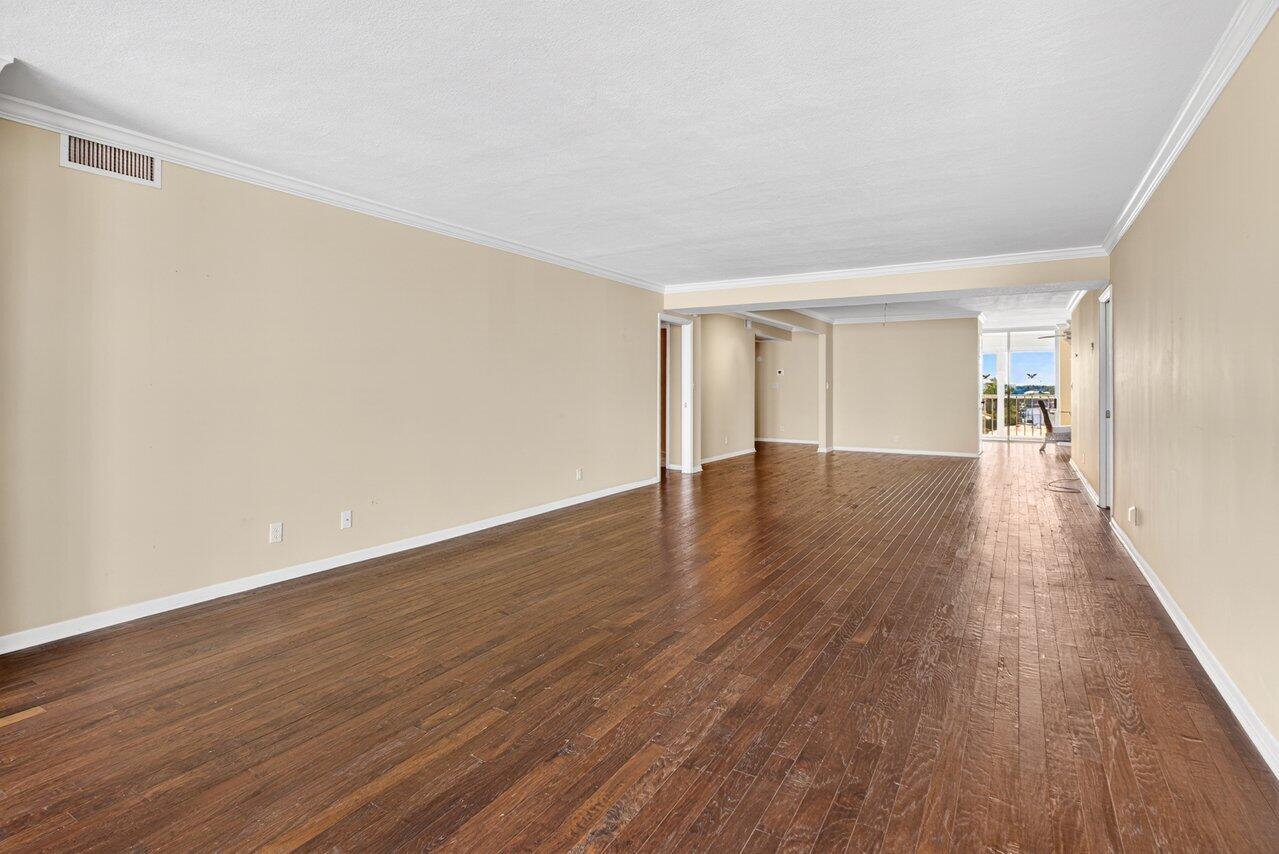 2000 S Ocean Boulevard 403 Property Photo 9