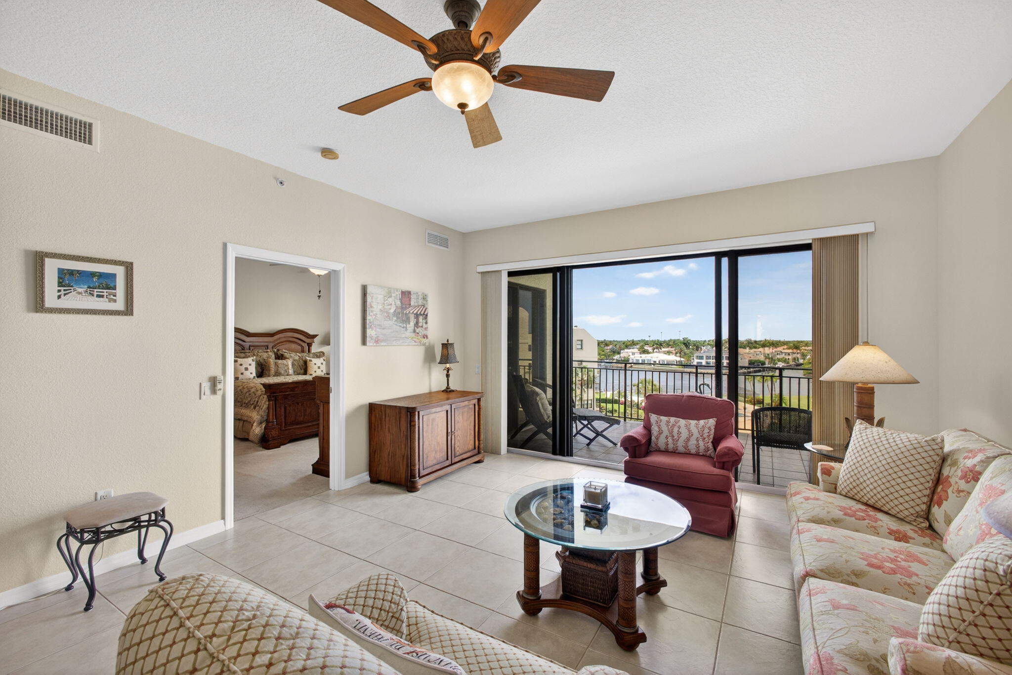 370 Golfview Road 503 Property Photo 11