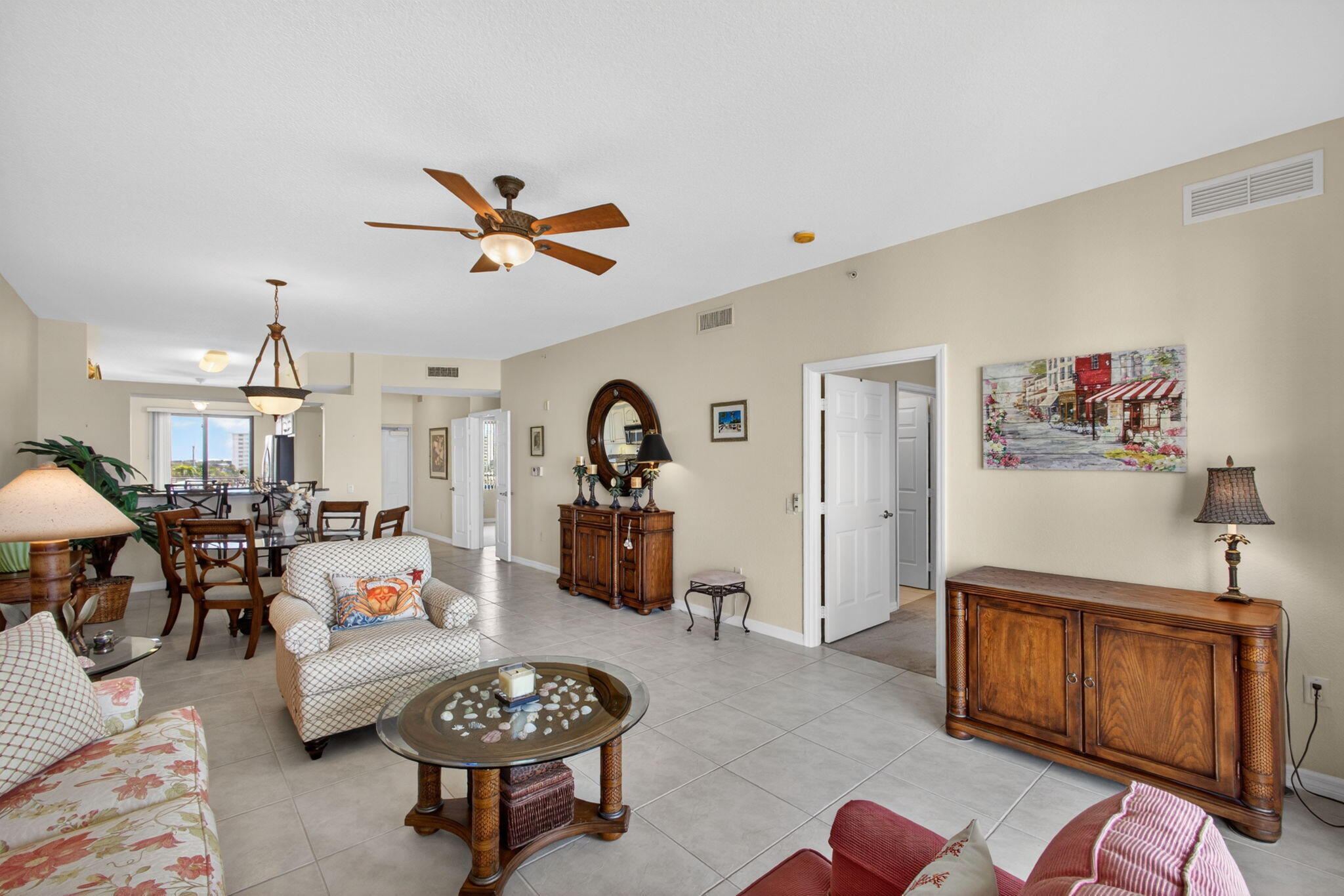 370 Golfview Road 503 Property Photo 14