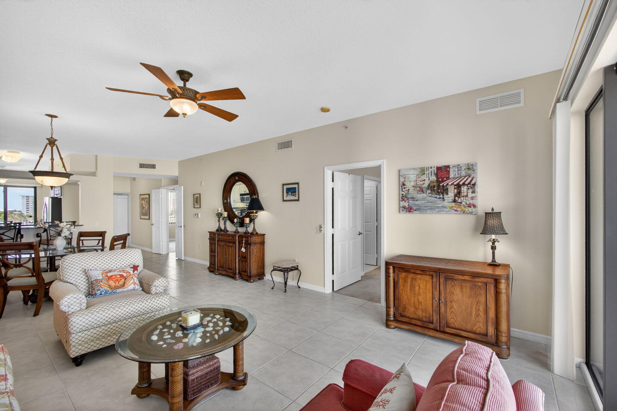 370 Golfview Road 503 Property Photo 15