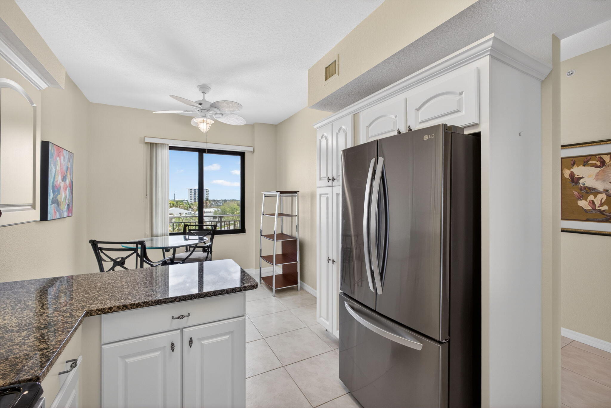 370 Golfview Road 503 Property Photo 19