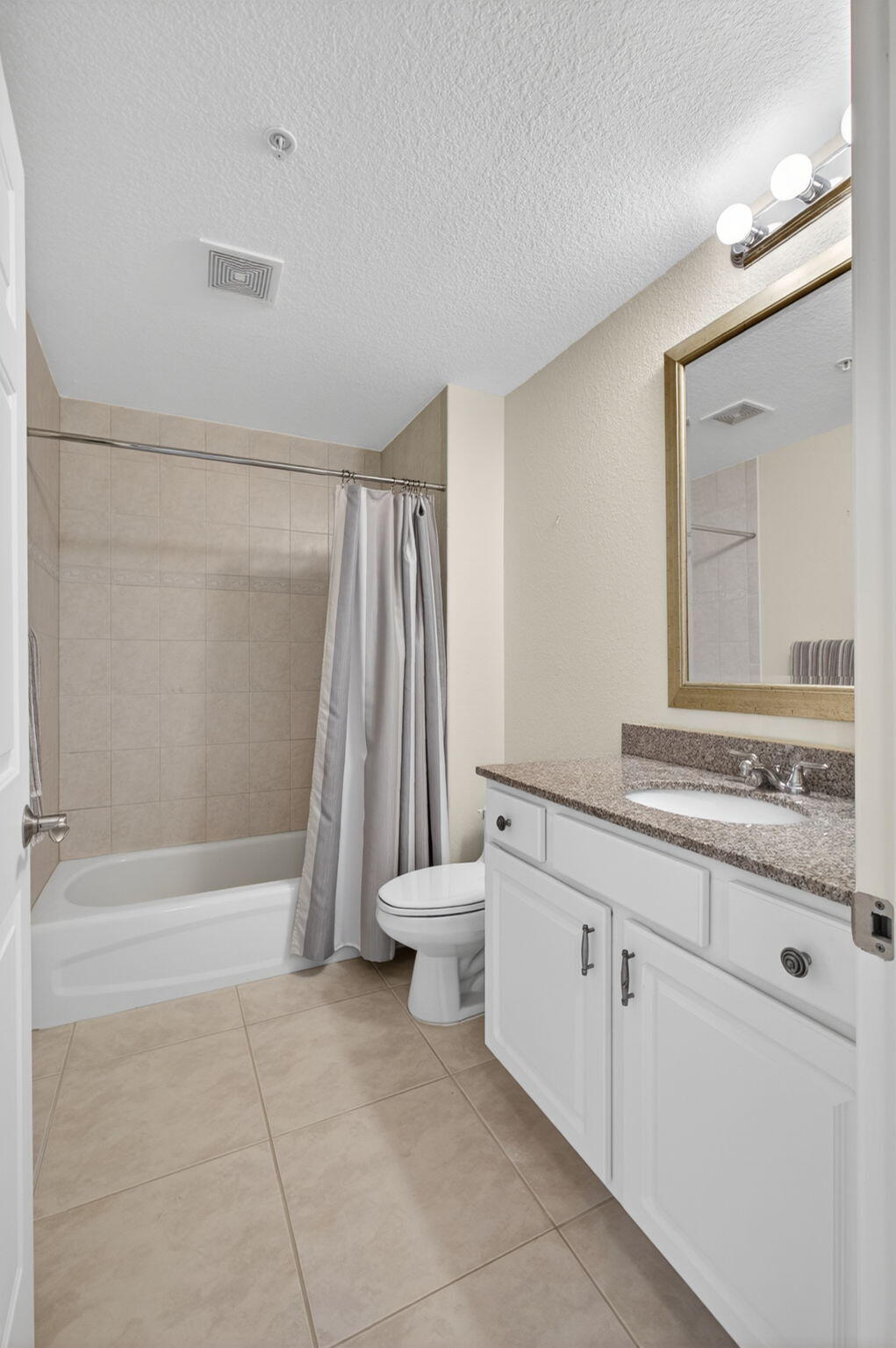 370 Golfview Road 503 Property Photo 34