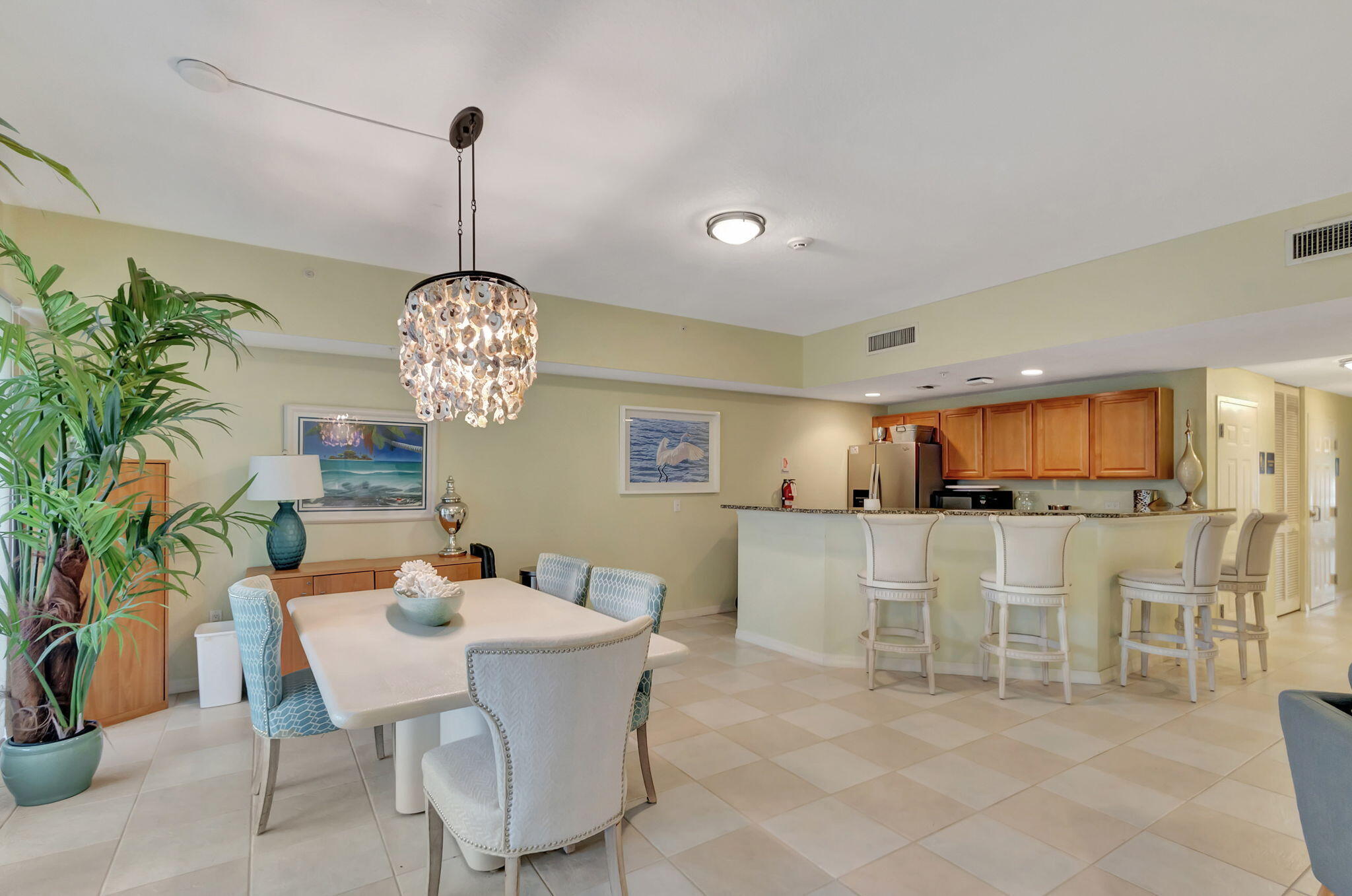370 Golfview Road 503 Property Photo 54