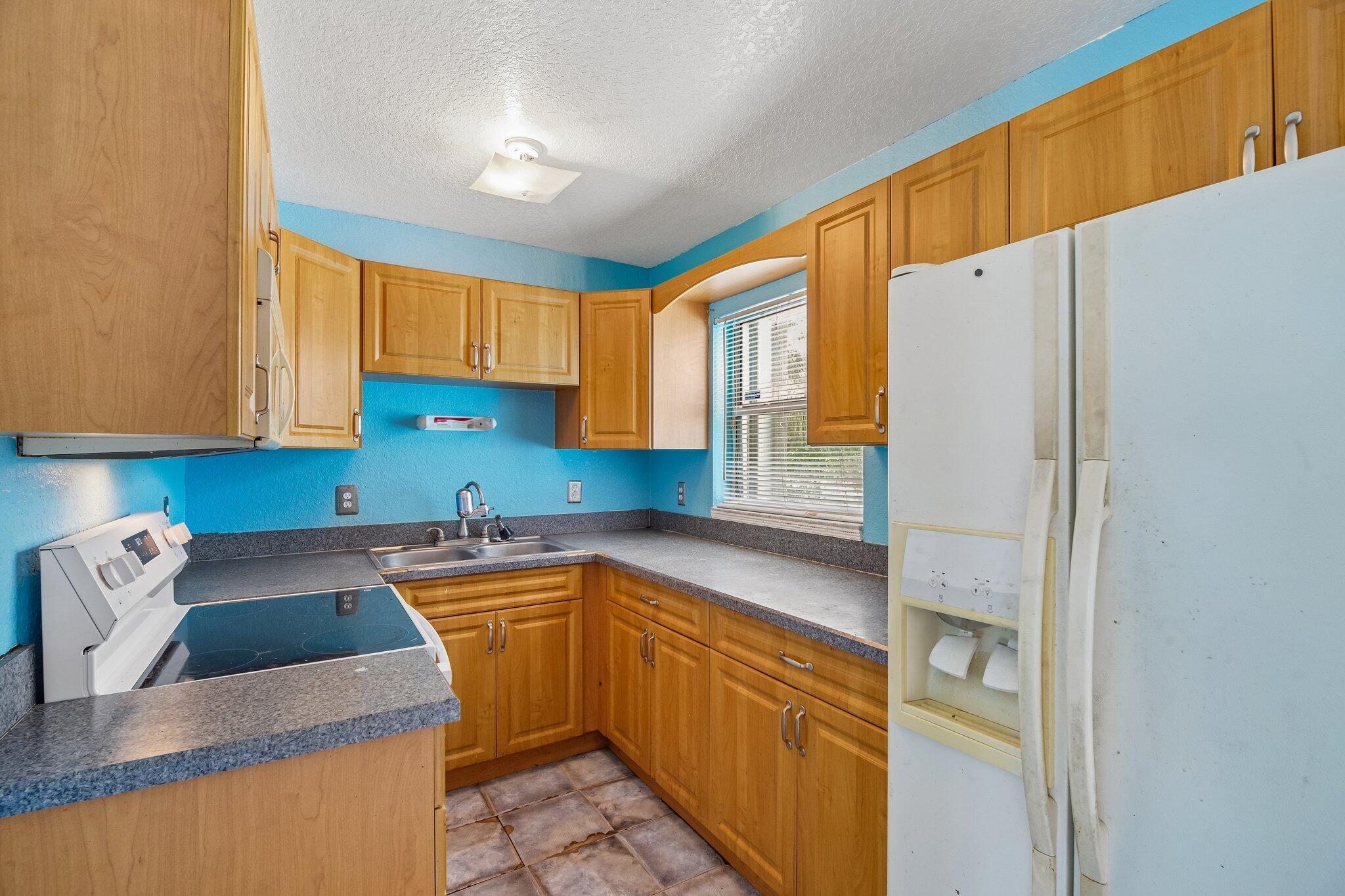 2443 2nd Place Sw Property Photo 9