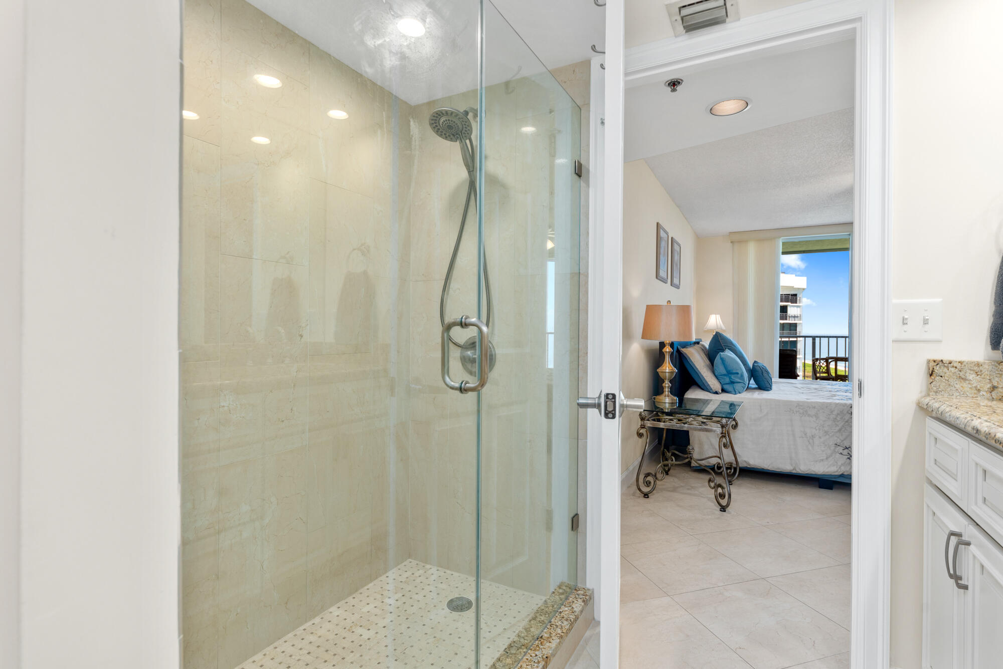 2700 N Highway A1a 902 Property Photo 17