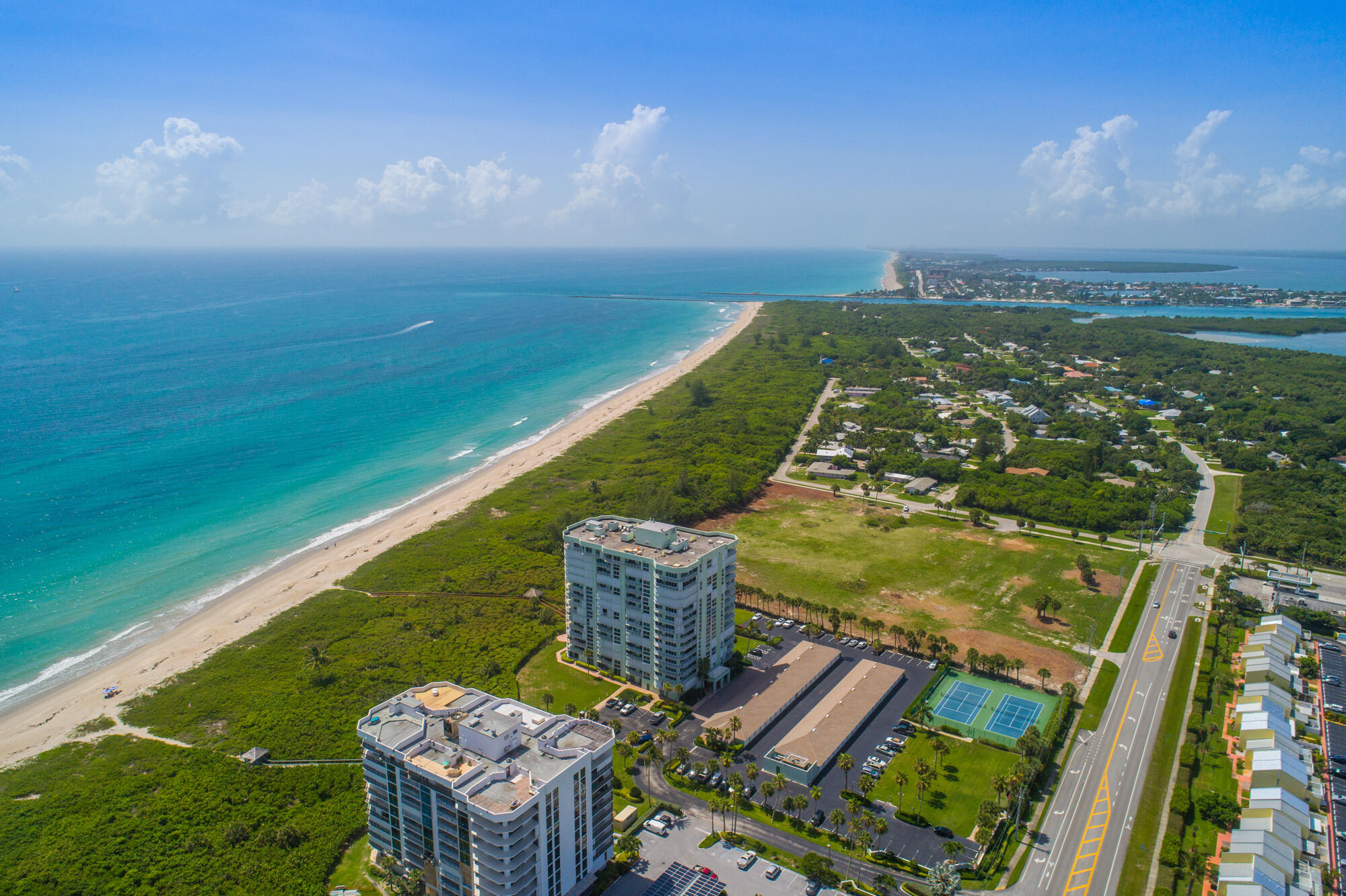 2700 N Highway A1a 902 Property Photo 24