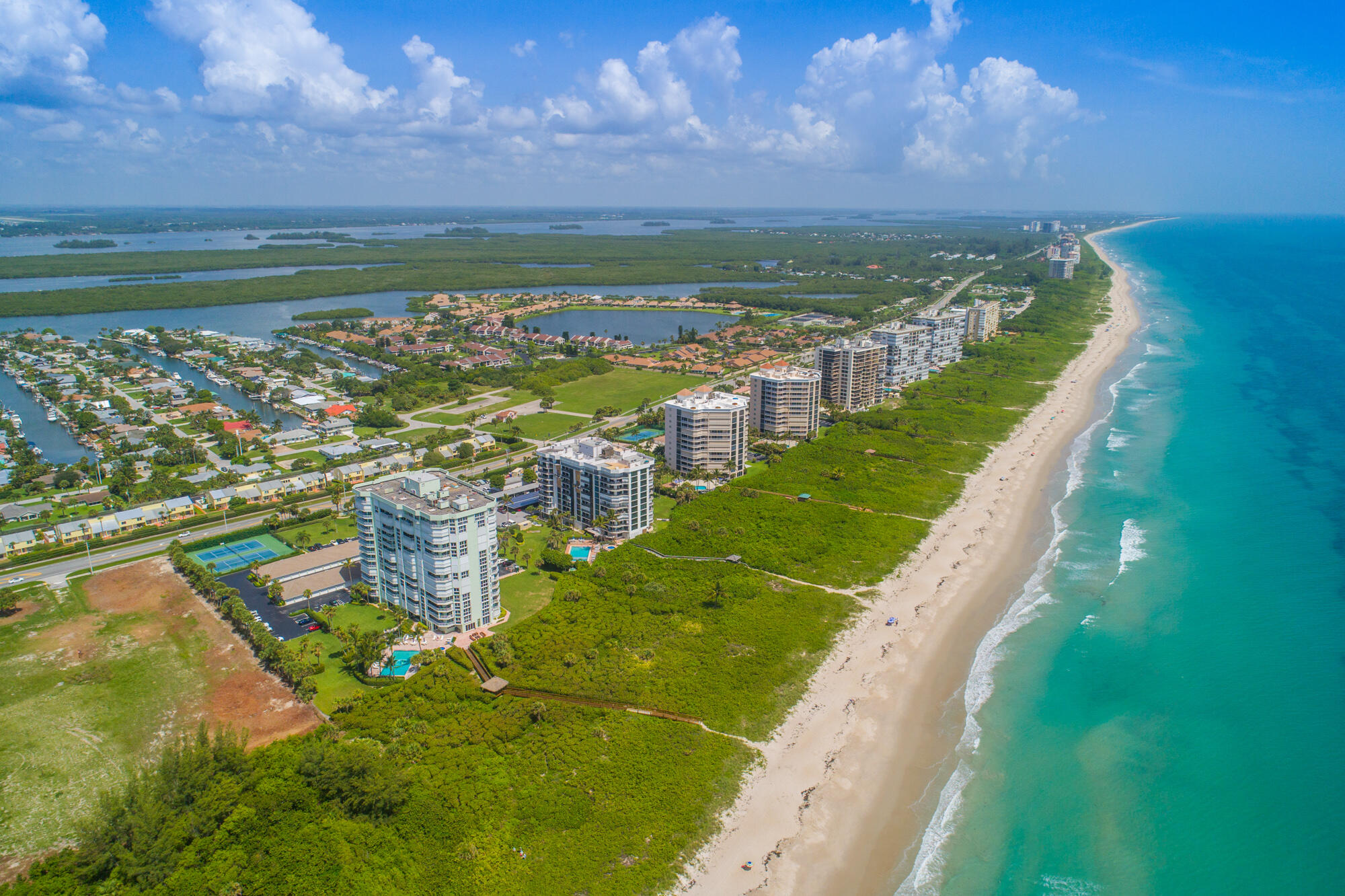 2700 N Highway A1a 902 Property Photo 25