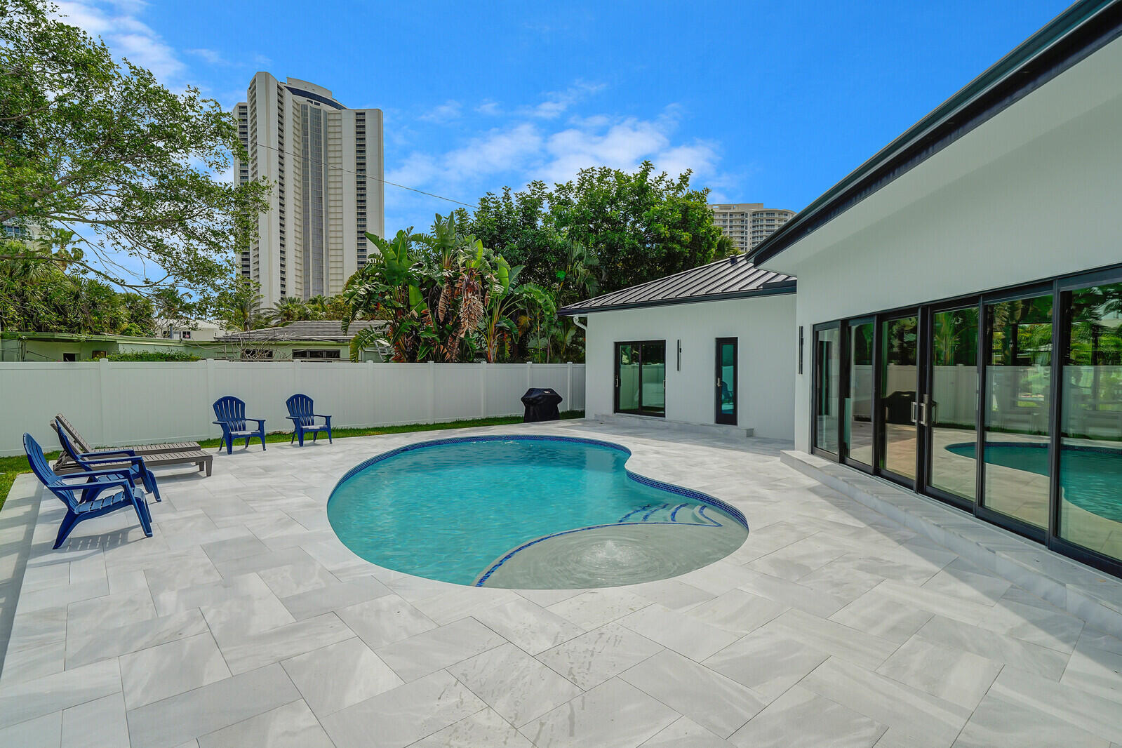 1248 N Harbor Drive Property Photo 48