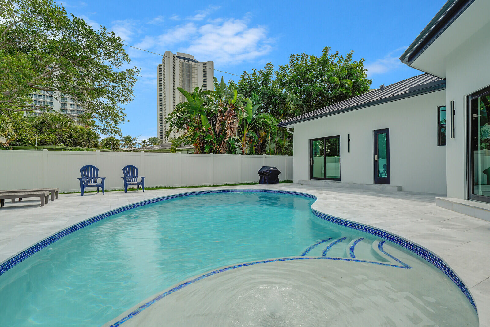 1248 N Harbor Drive Property Photo 49