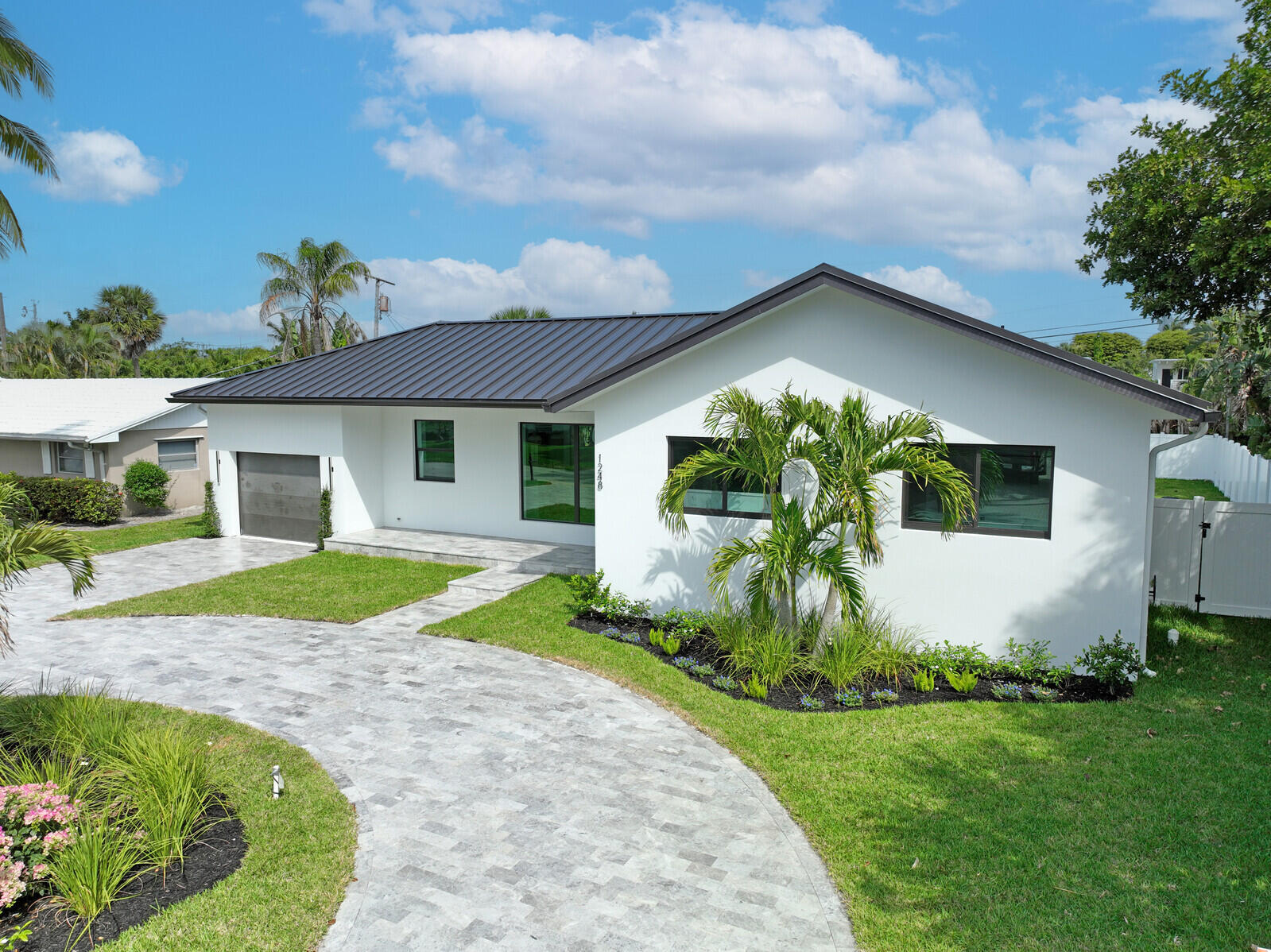 1248 N Harbor Drive Property Photo 51