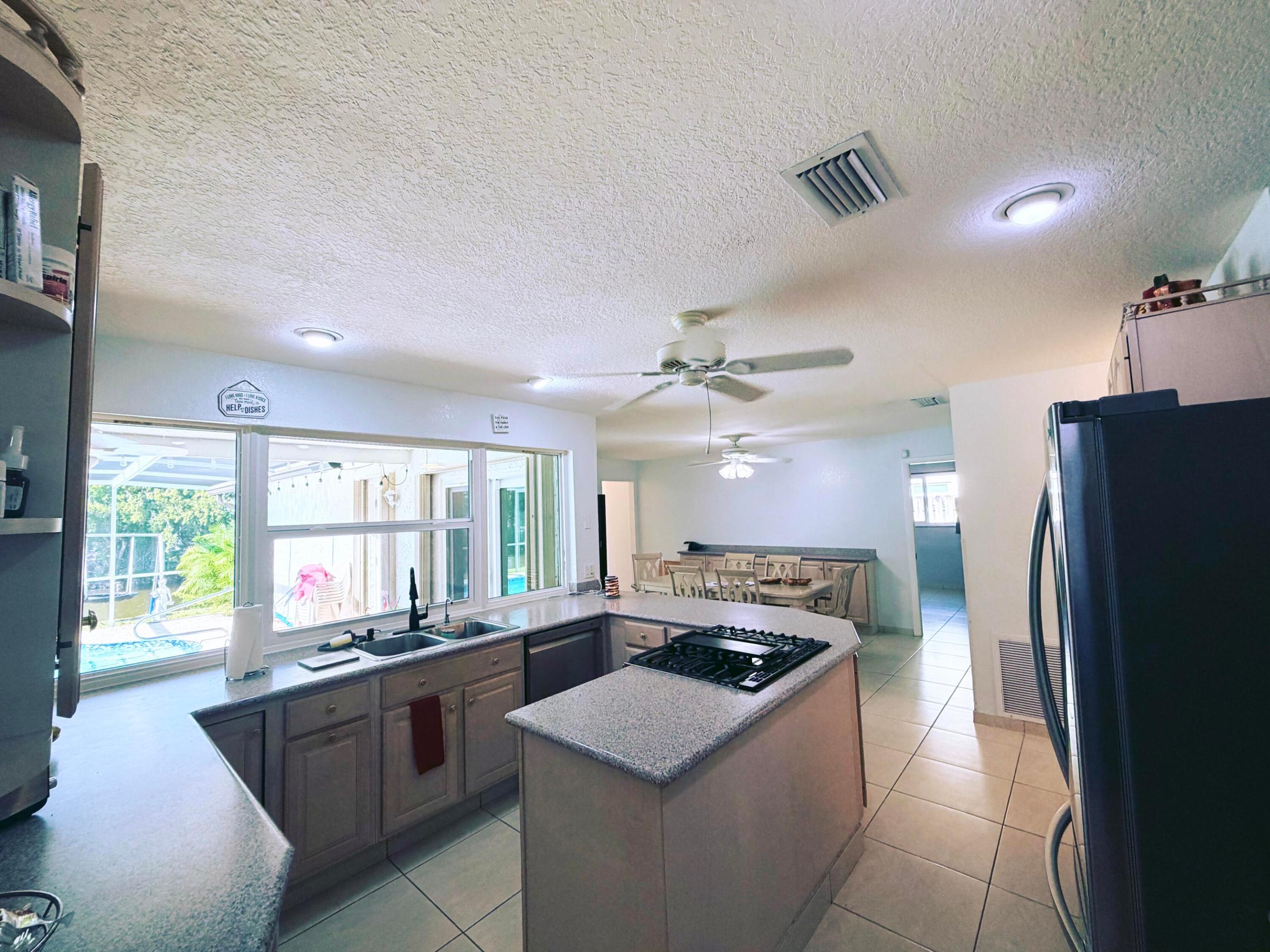 11441 Nw 29th Manor Property Photo 38