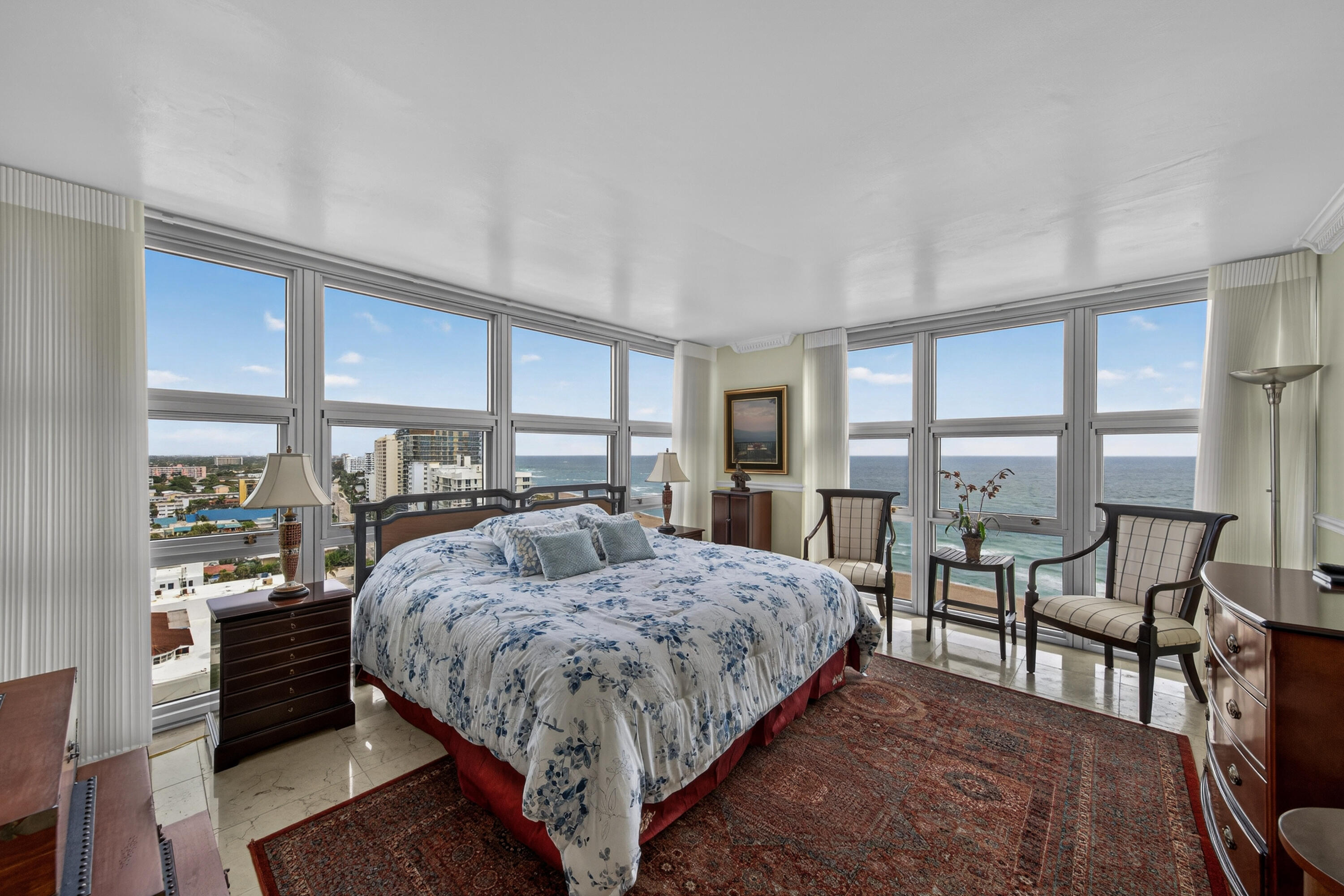 531 N Ocean Boulevard 1811 Property Photo 7